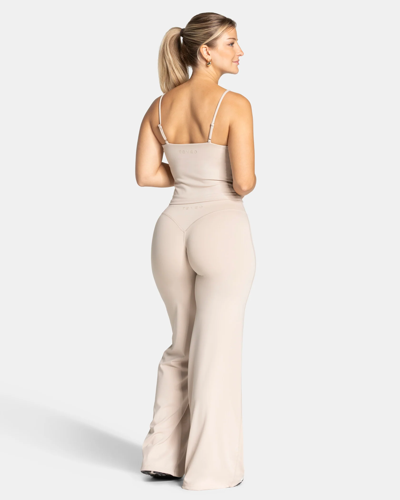 Allrounder Mid Cami Top "Cream" - Image 5