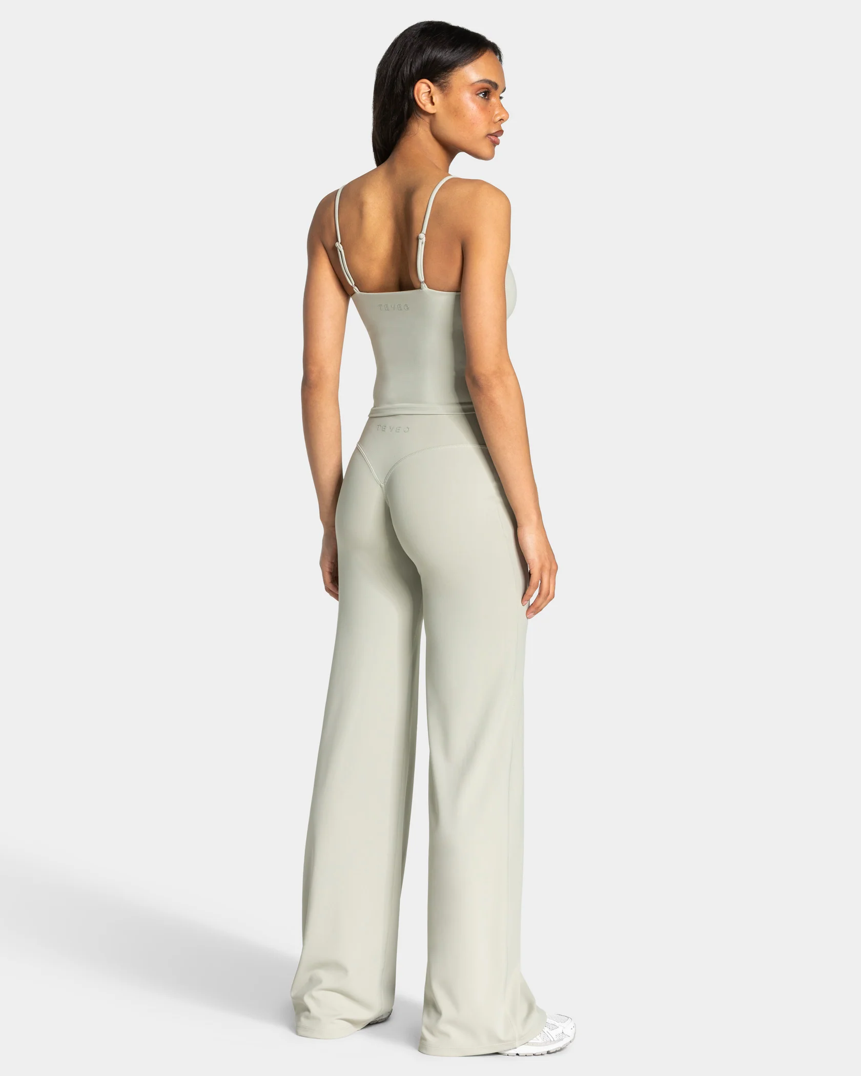 Allrounder Mid Cami Top "Pistachio" - Image 5