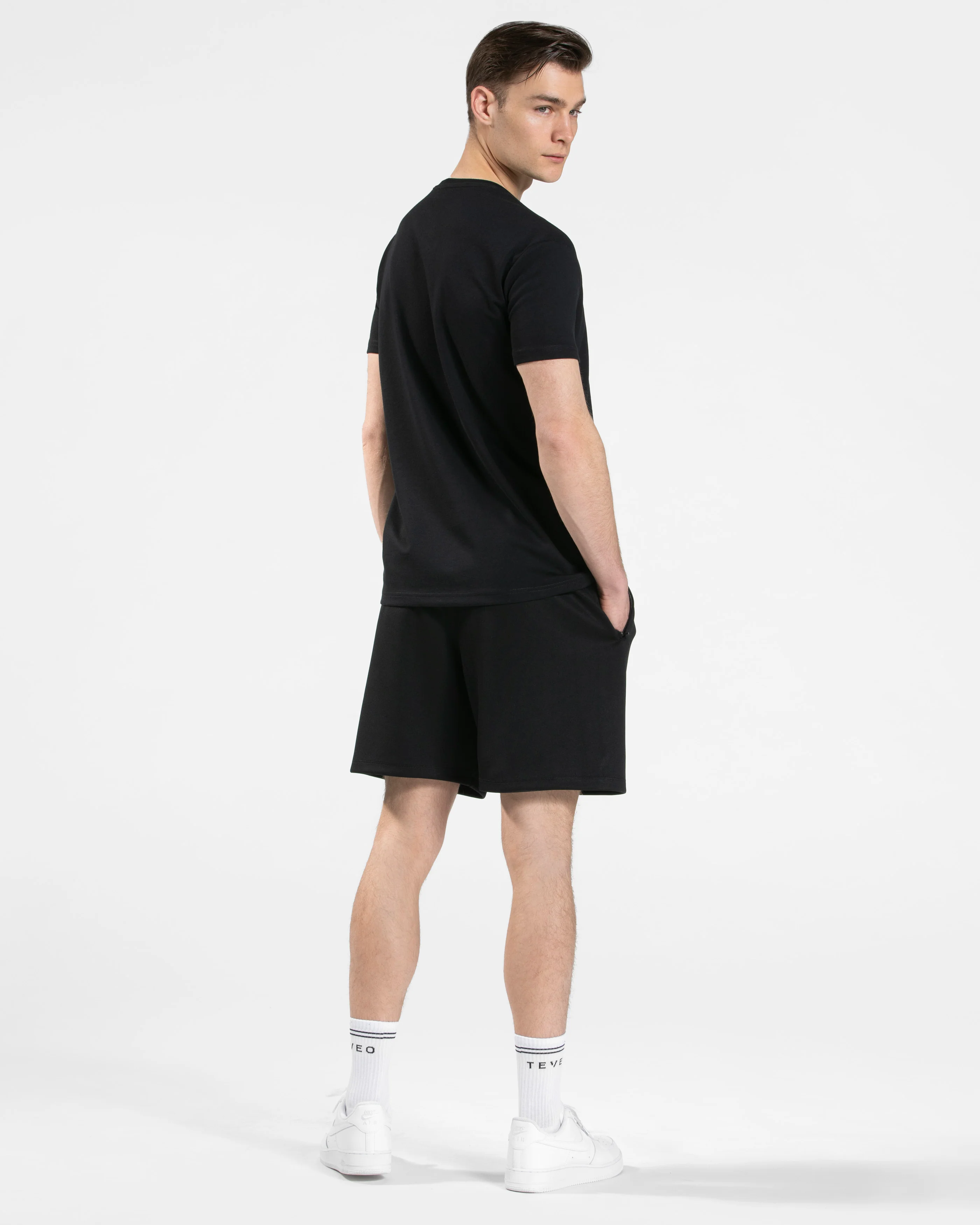 Arrival Fitted T-Shirt "Schwarz" - Image 5