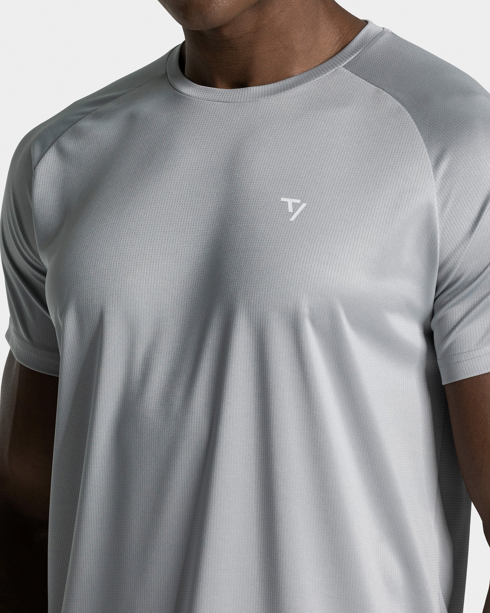 Baseline Mesh T-Shirt "Hellgrau" - Image 4