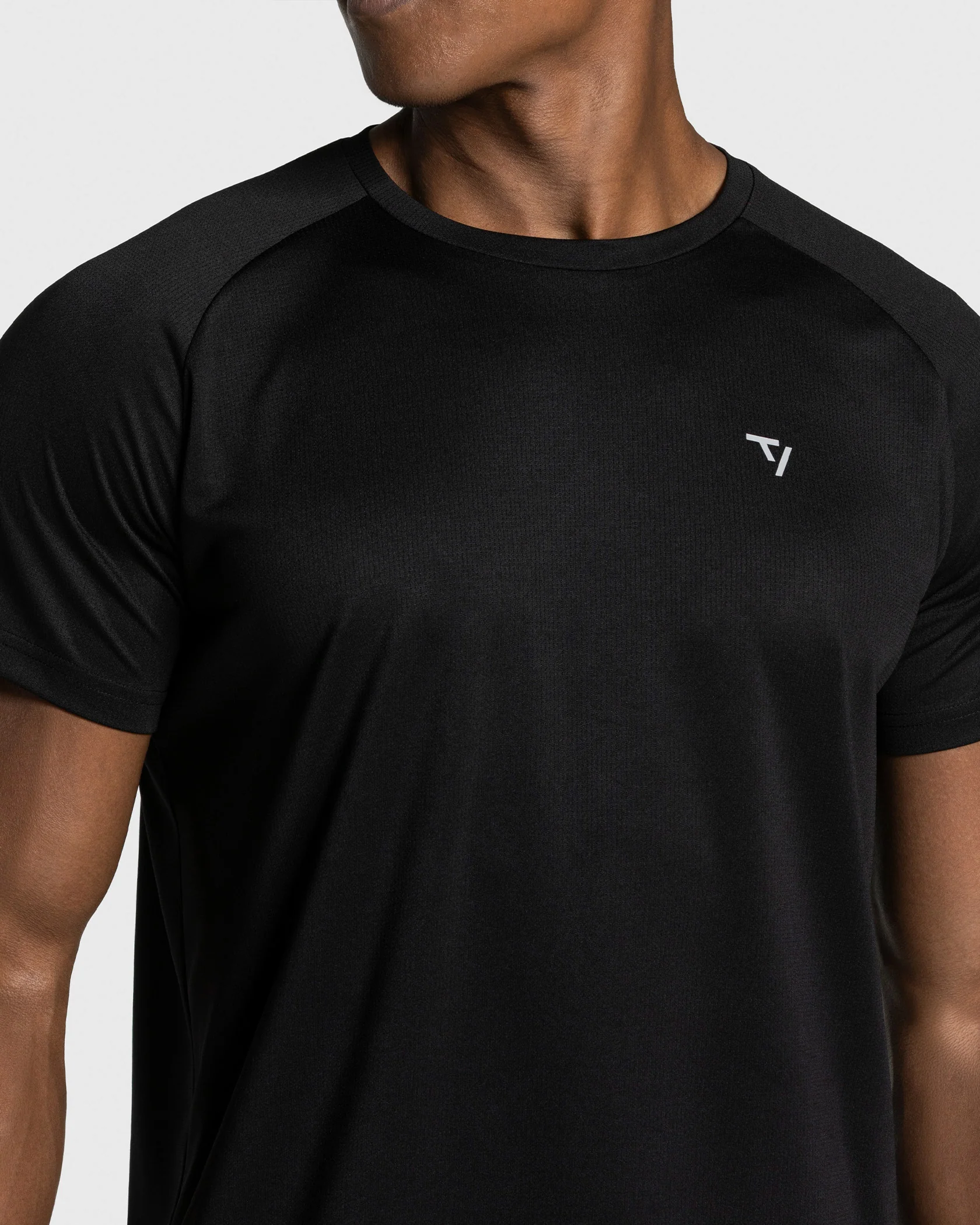 Baseline Mesh T-Shirt "Schwarz" - Image 4