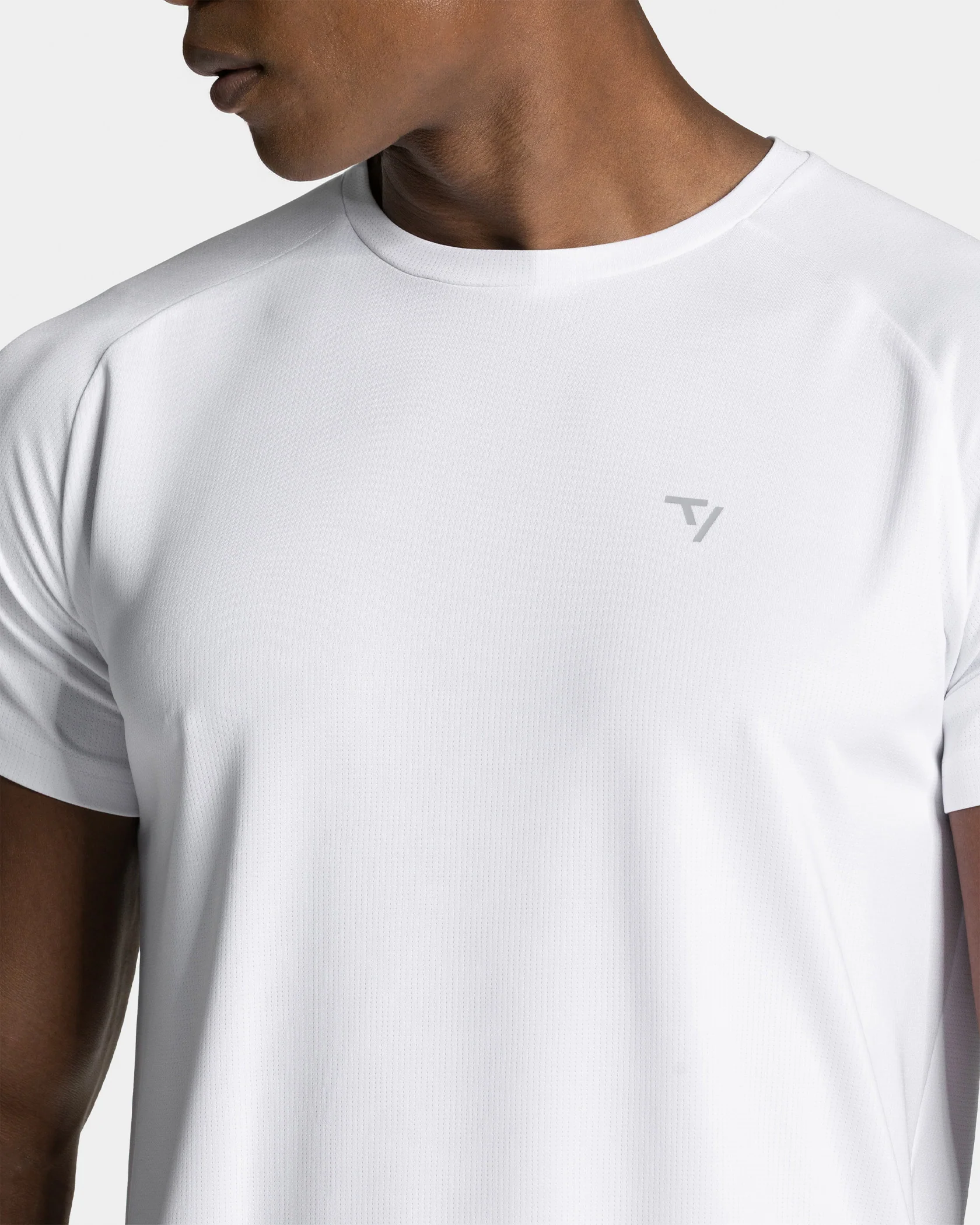 Baseline Mesh T-Shirt "Weiß" - Image 4