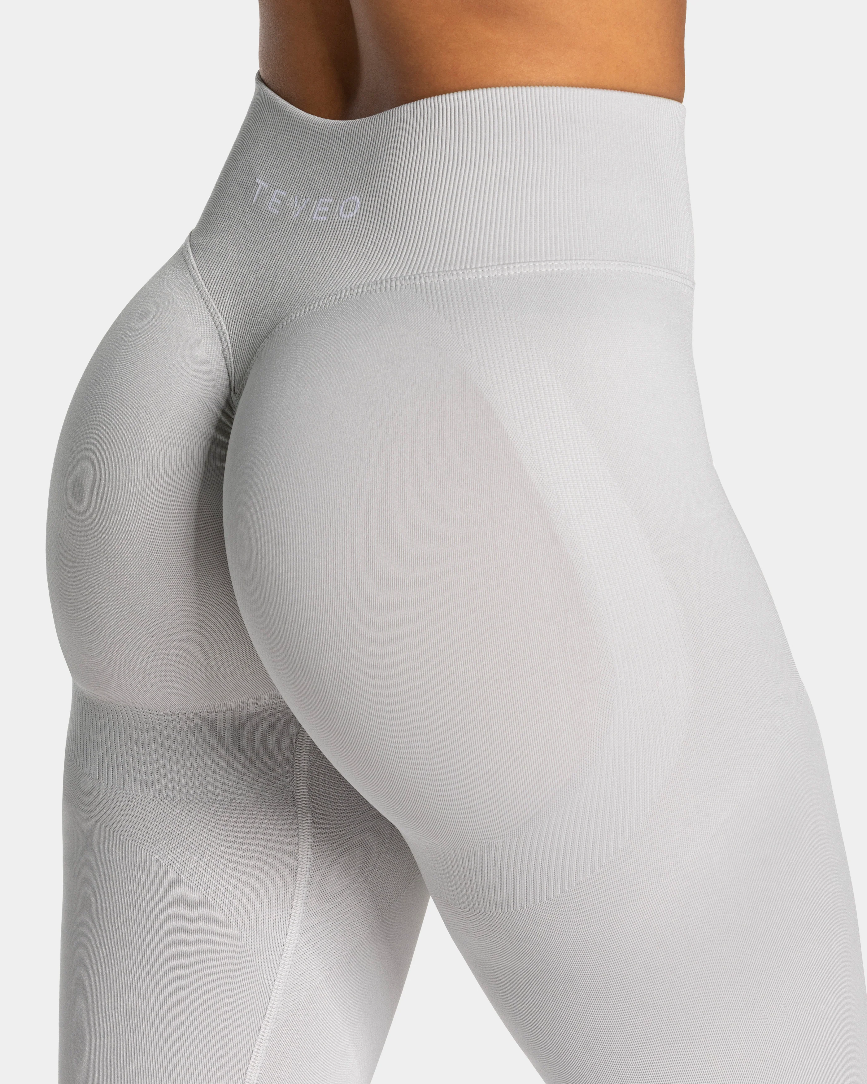Charming Pro Lifted Scrunch Leggings "Moon" - Image 4