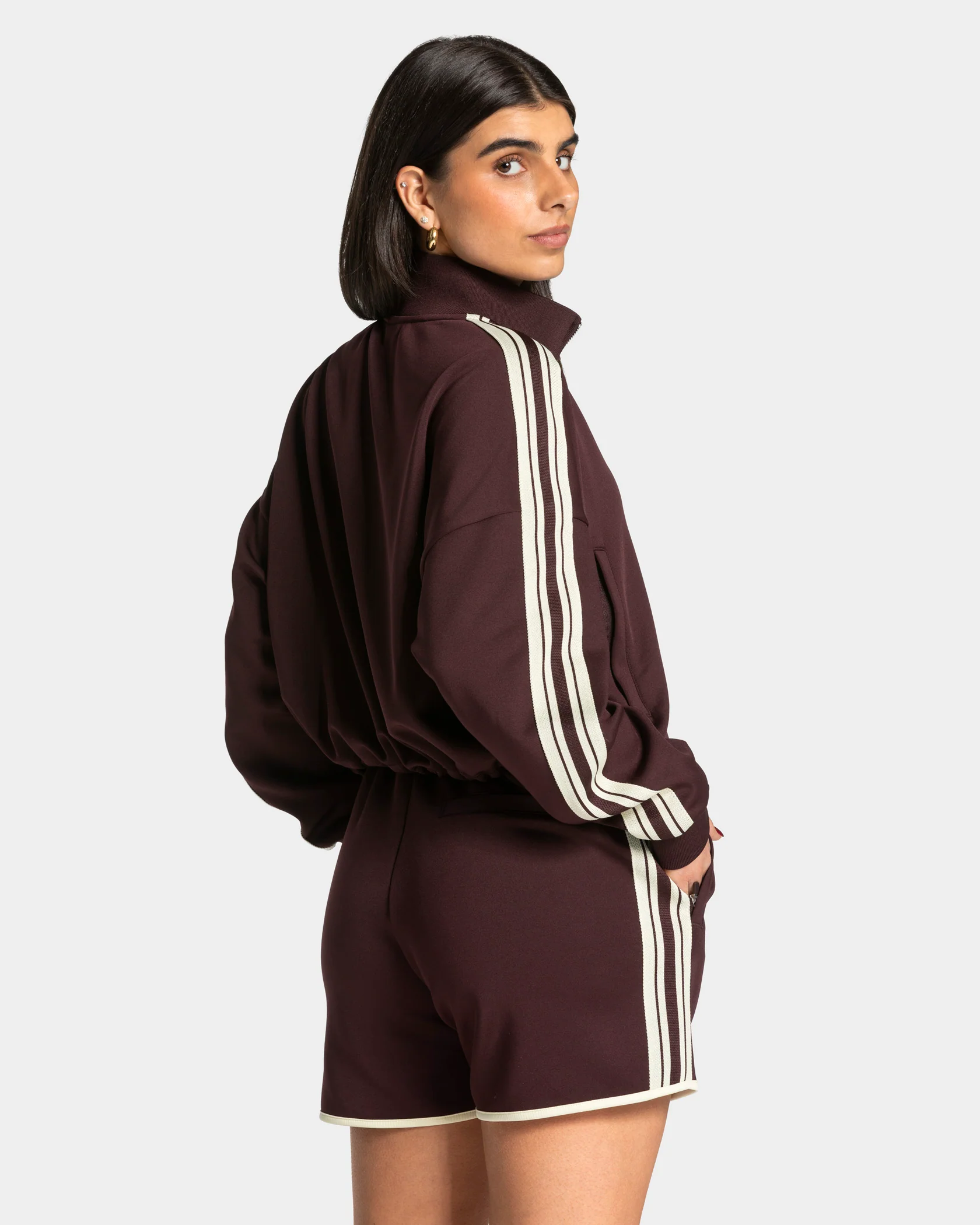 Club Cropped Zip Jacke "Merlot" - Image 2