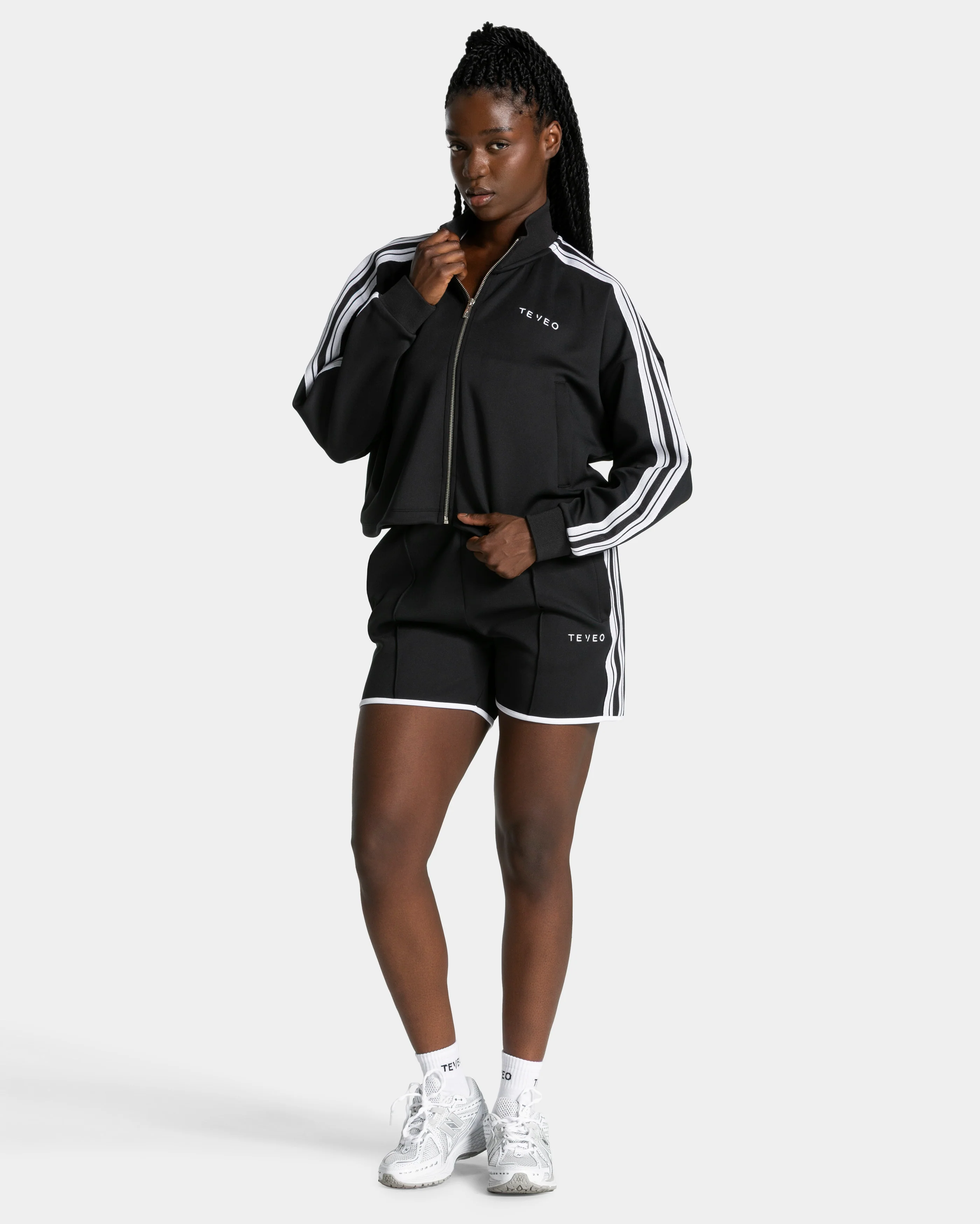 Club Cropped Zip Jacke "Schwarz" - Image 3