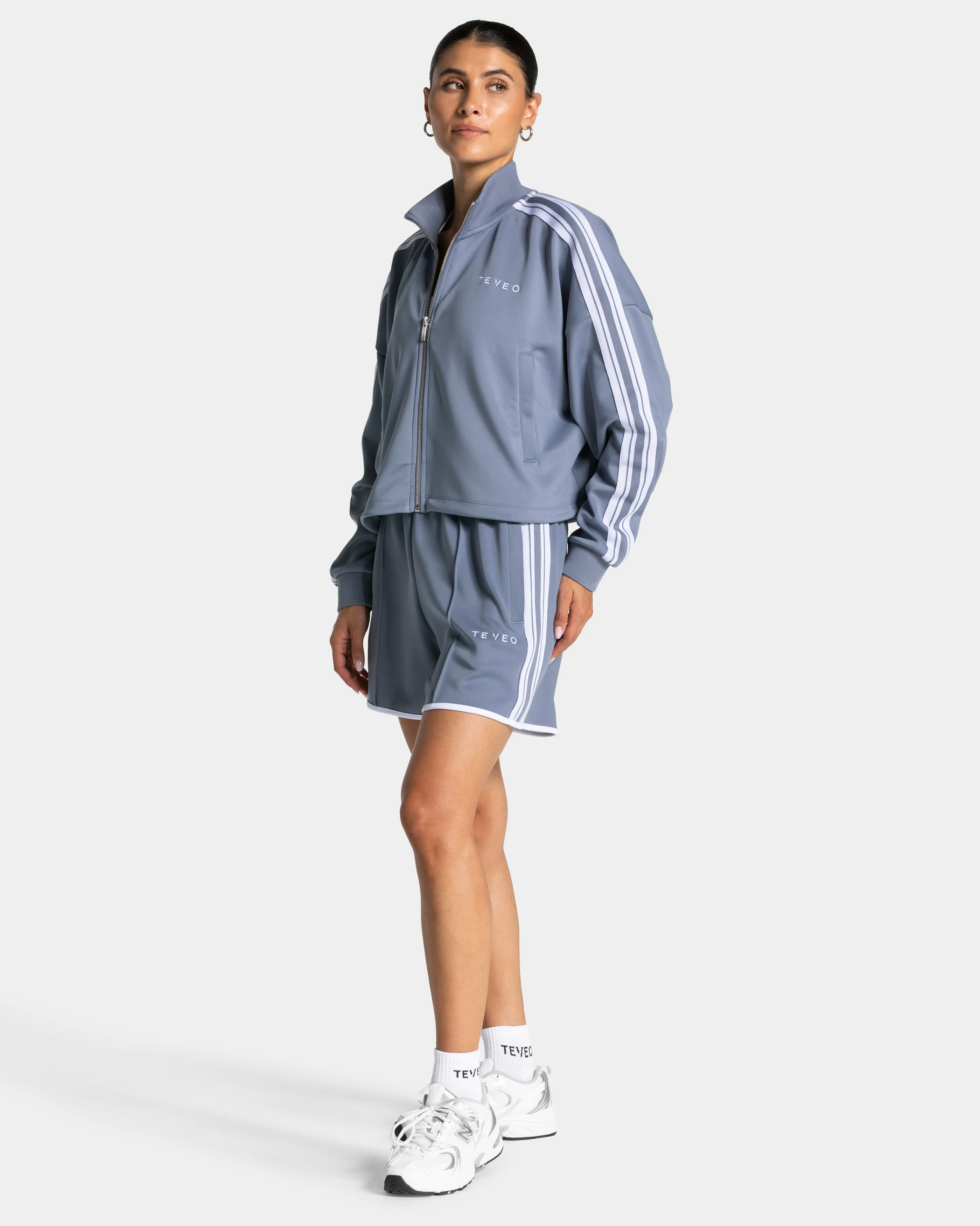 Club Cropped Zip Jacke "Stahlblau" - Image 3