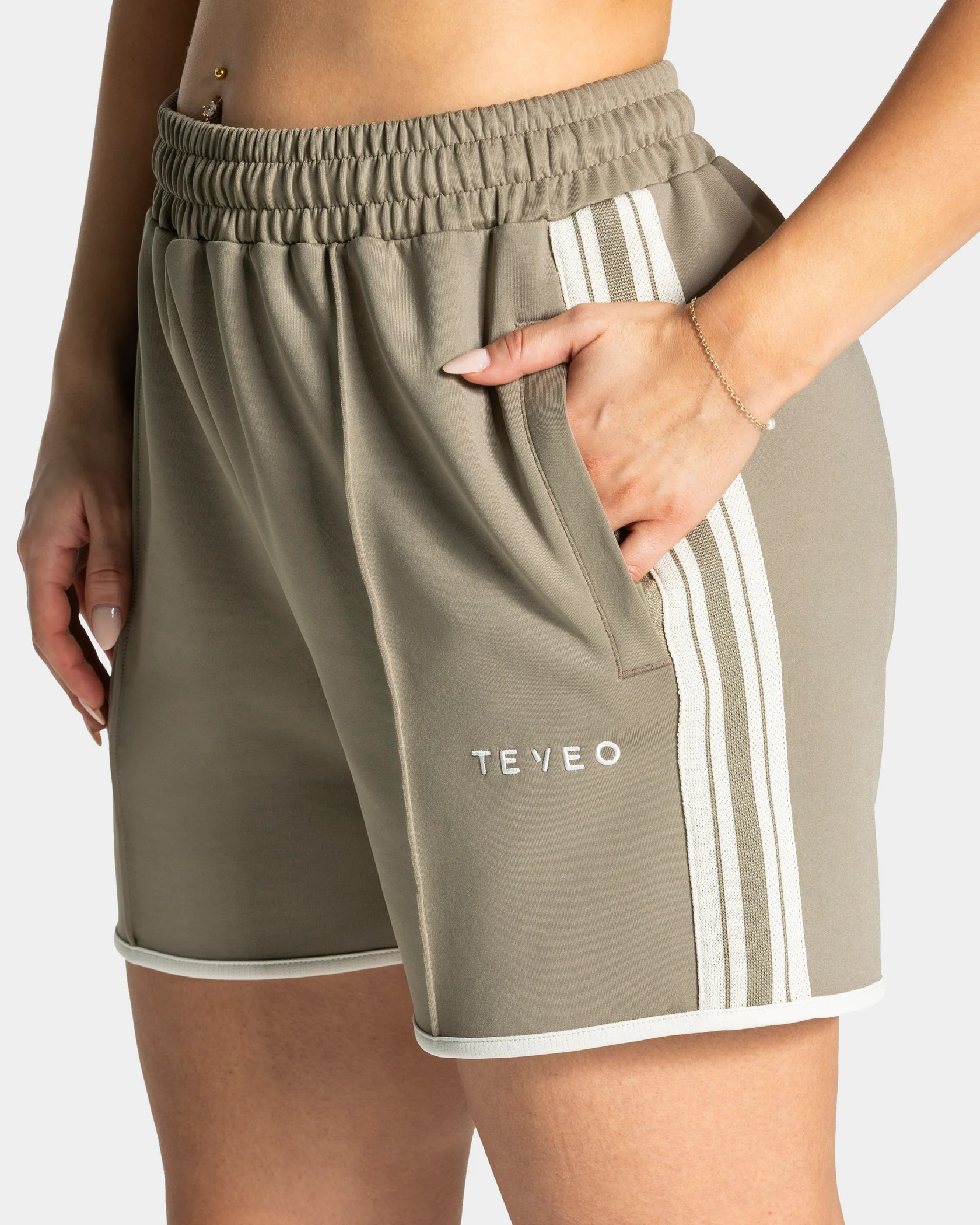 Club Shorts "Khaki" - Image 4