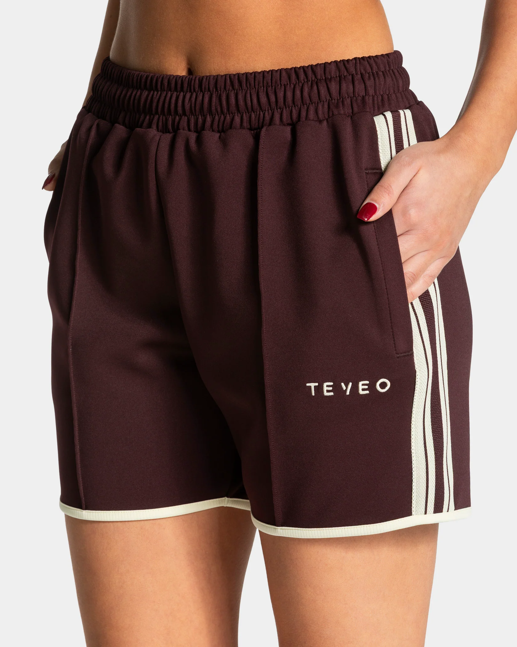 Club Shorts "Merlot" - Image 4