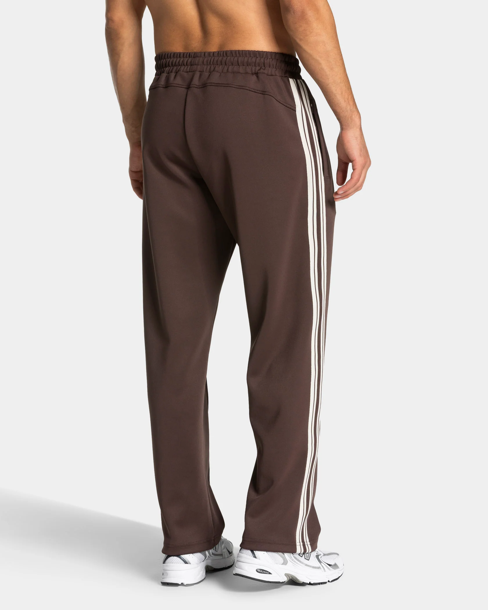 Club Straight Leg Jogger "Espresso" - Image 2