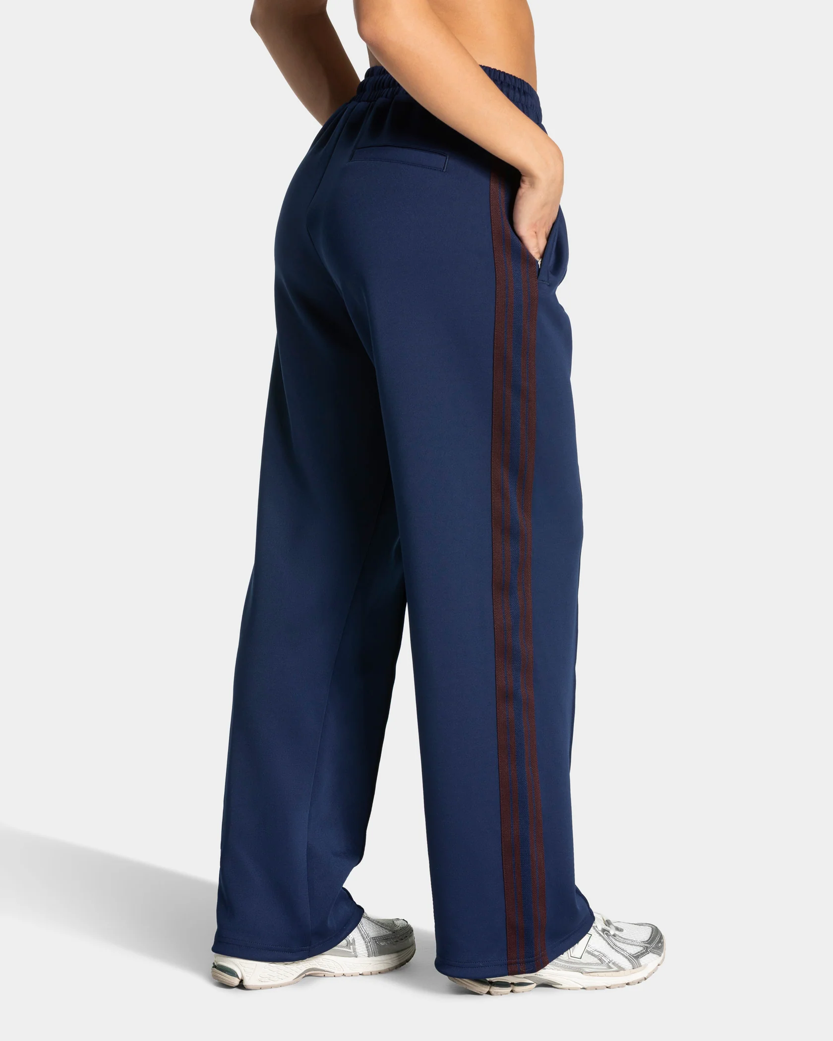 Club Straight Leg Jogger "Dunkelblau" - Image 2