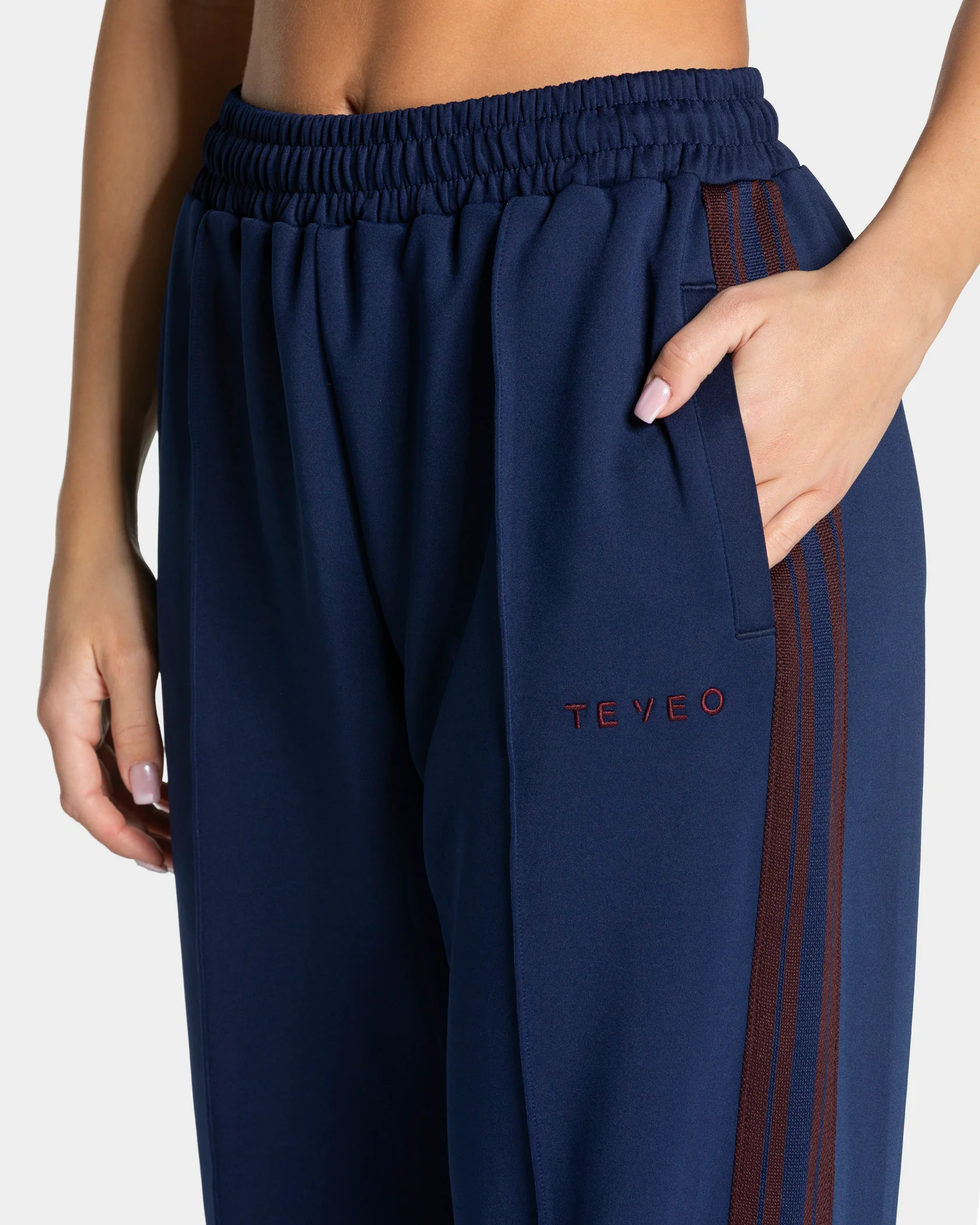 Club Straight Leg Jogger "Dunkelblau" - Image 4
