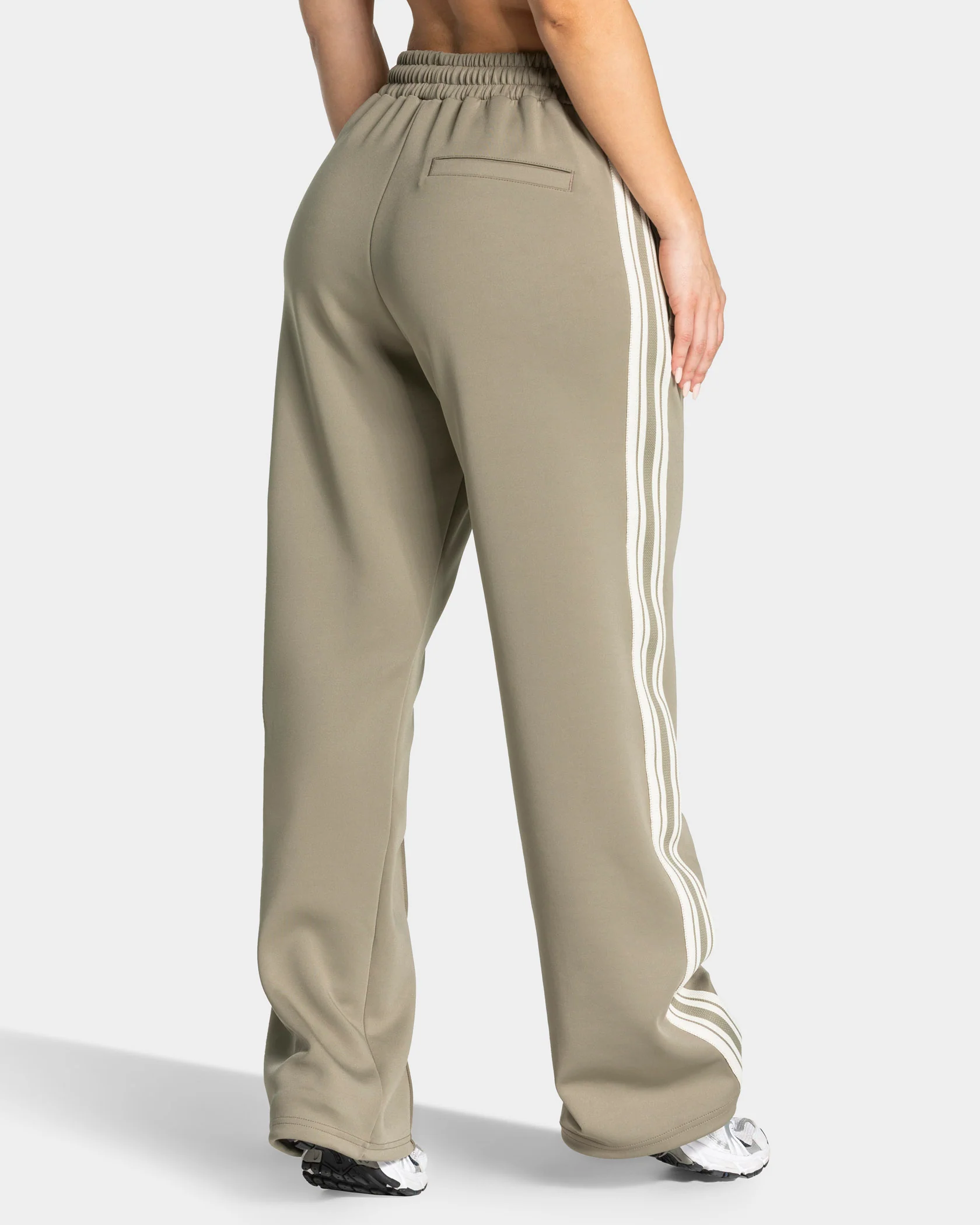Club Straight Leg Jogger "Khaki" - Image 2