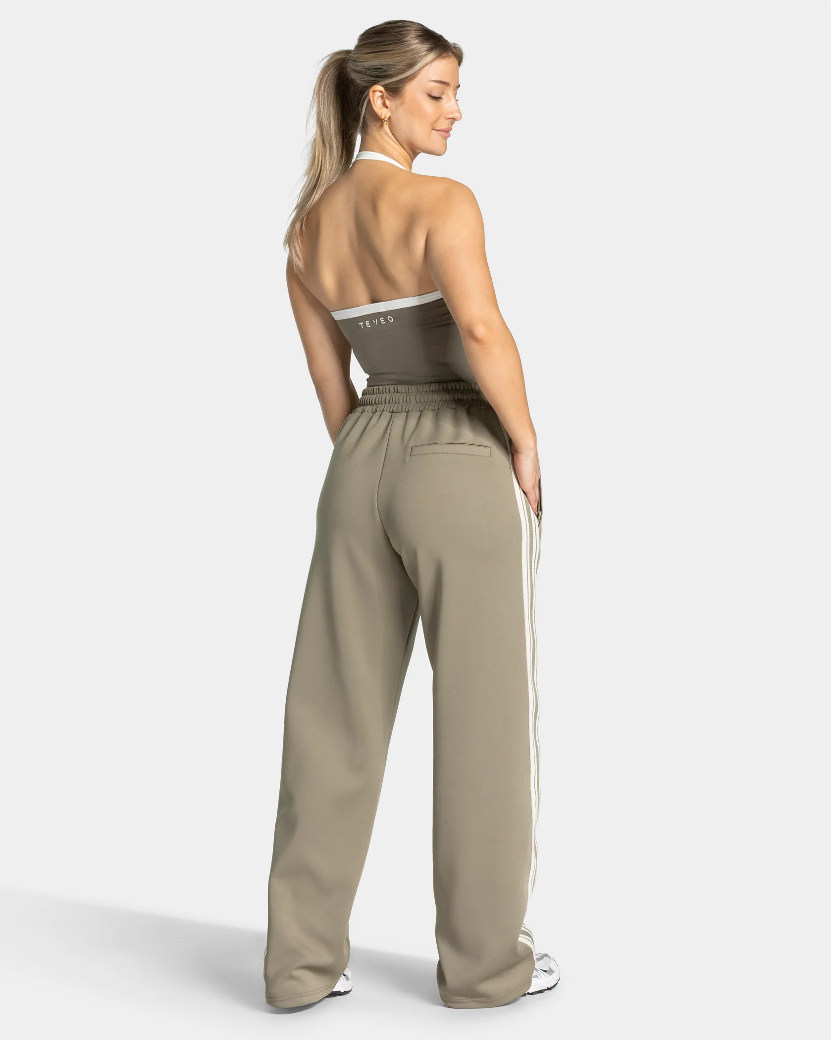 Club Straight Leg Jogger "Khaki" - Image 5