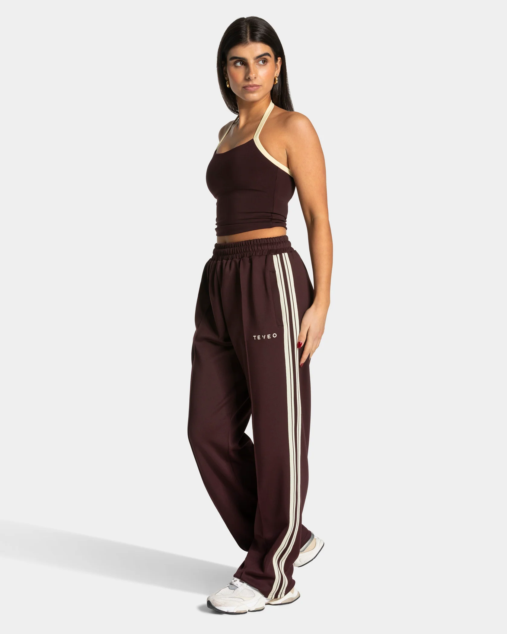 Club Straight Leg Jogger "Merlot" - Image 3