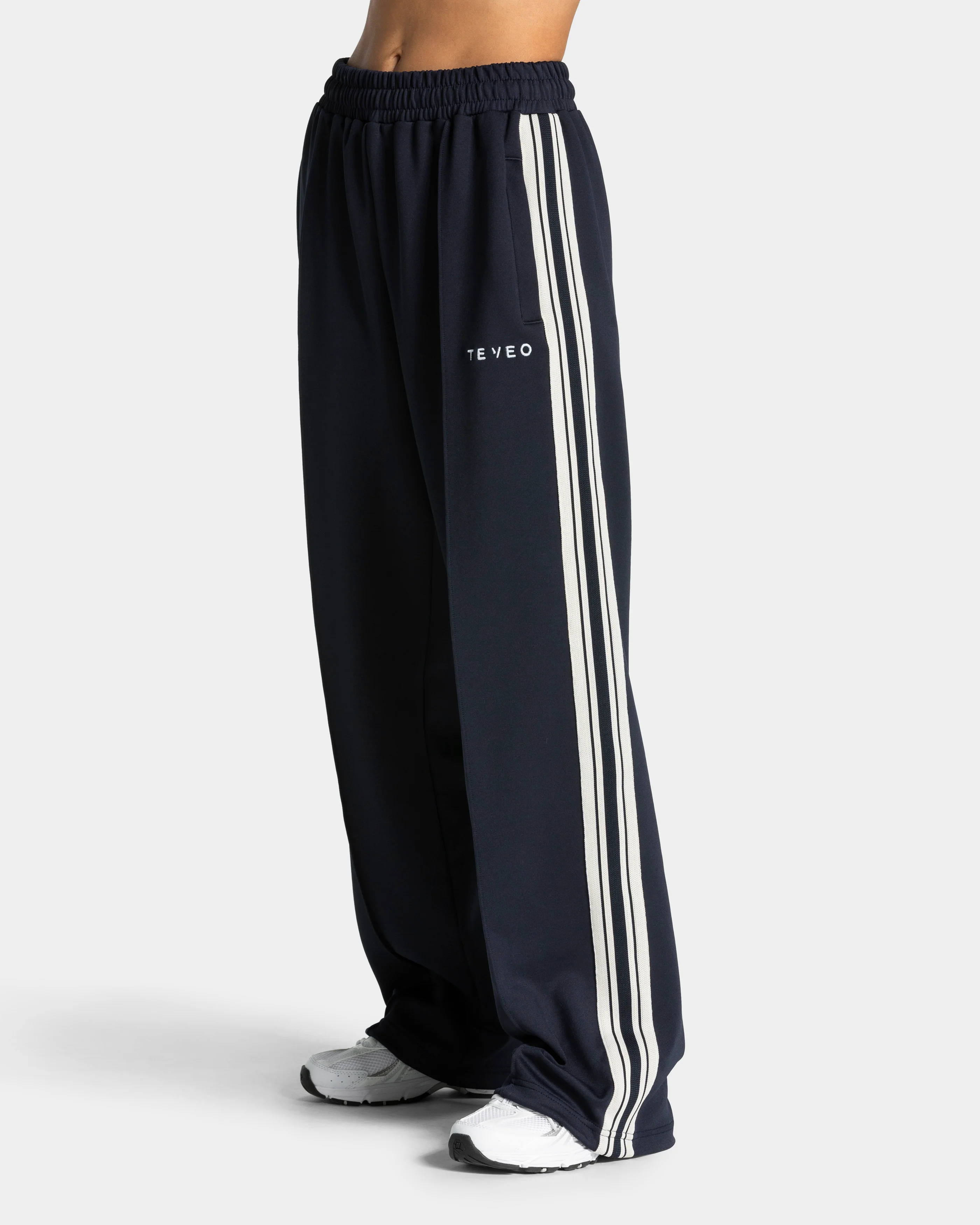Club Straight Leg Jogger "Midnight"