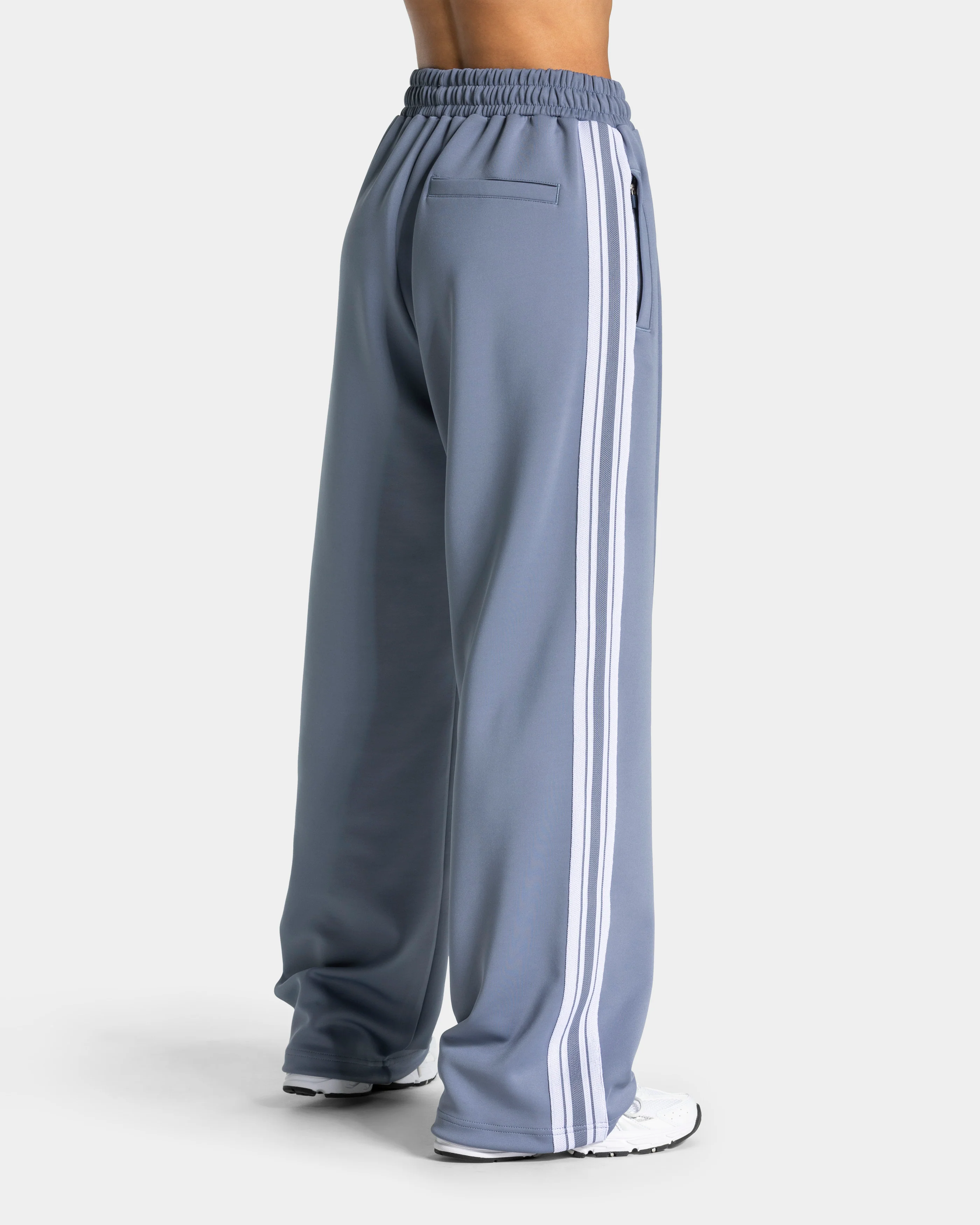 Club Straight Leg Jogger "Stahlblau" - Image 2