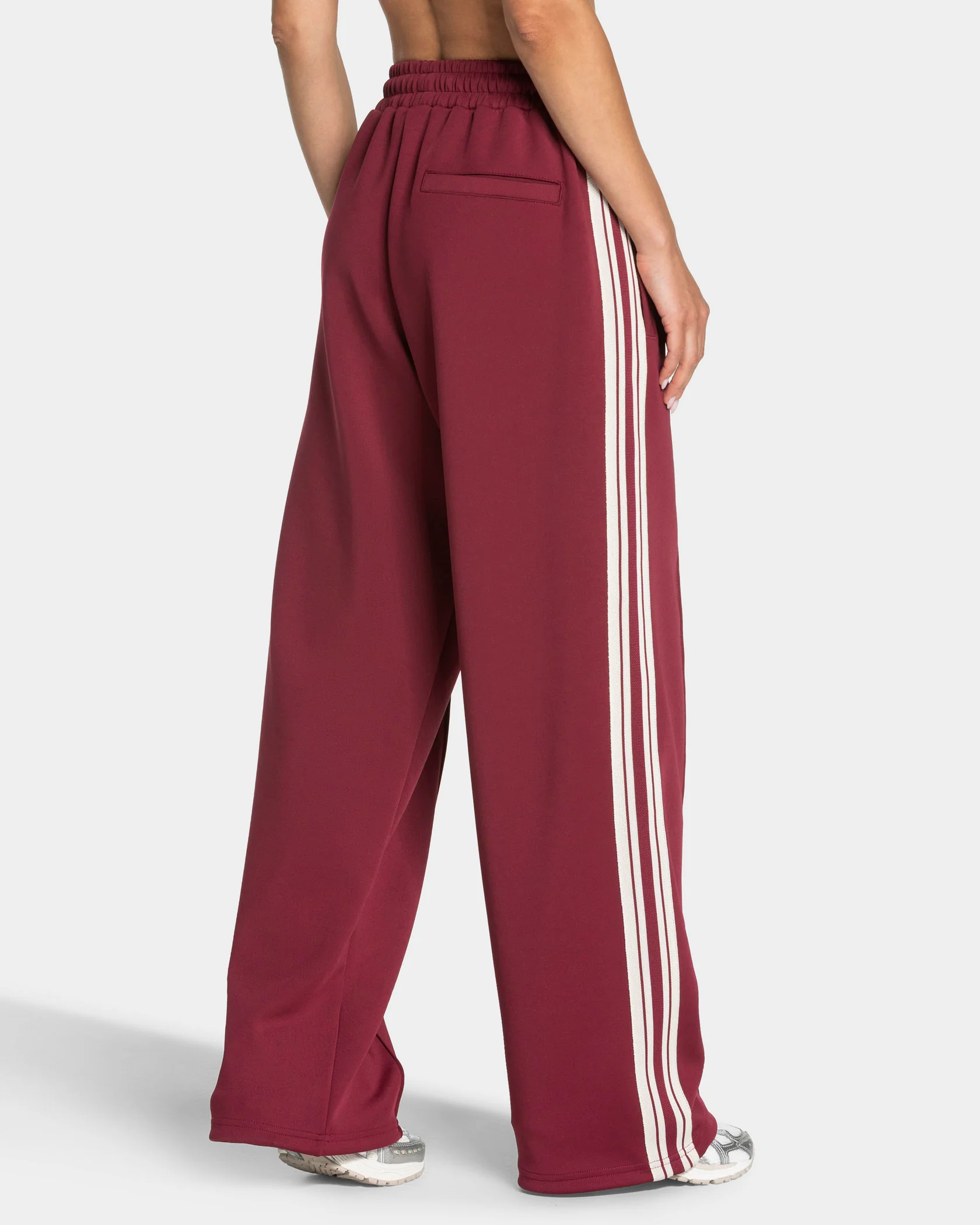 Club Straight Leg Jogger "Weinrot" - Image 2