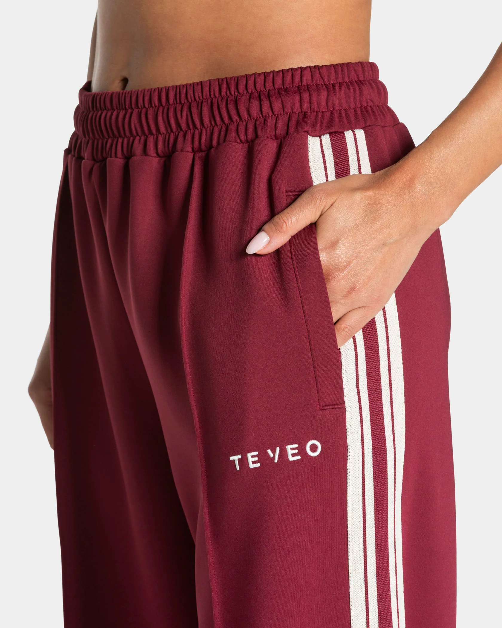 Club Straight Leg Jogger "Weinrot" - Image 4