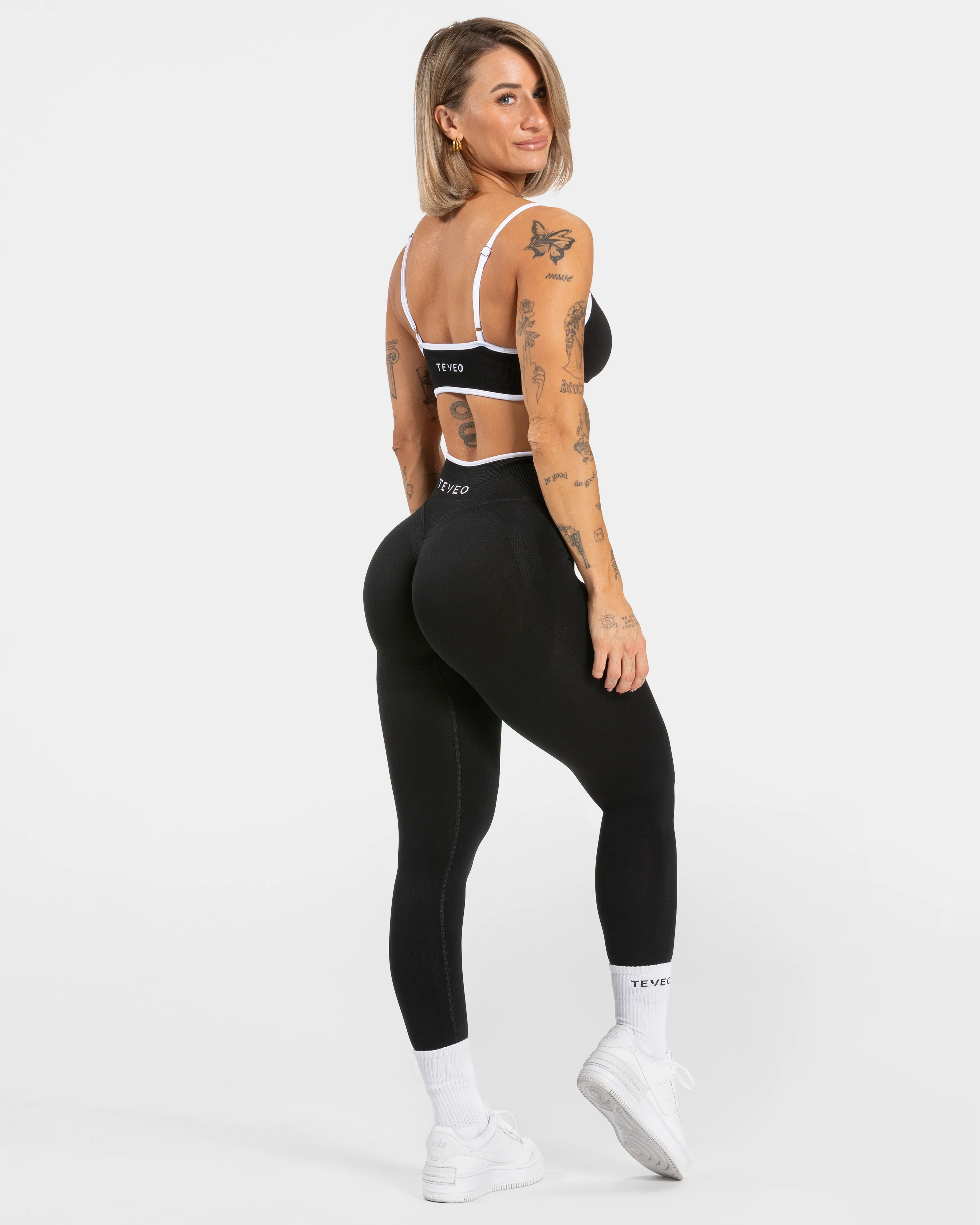Contrastline Sculpt Scrunch Leggings "Schwarz" - Image 5