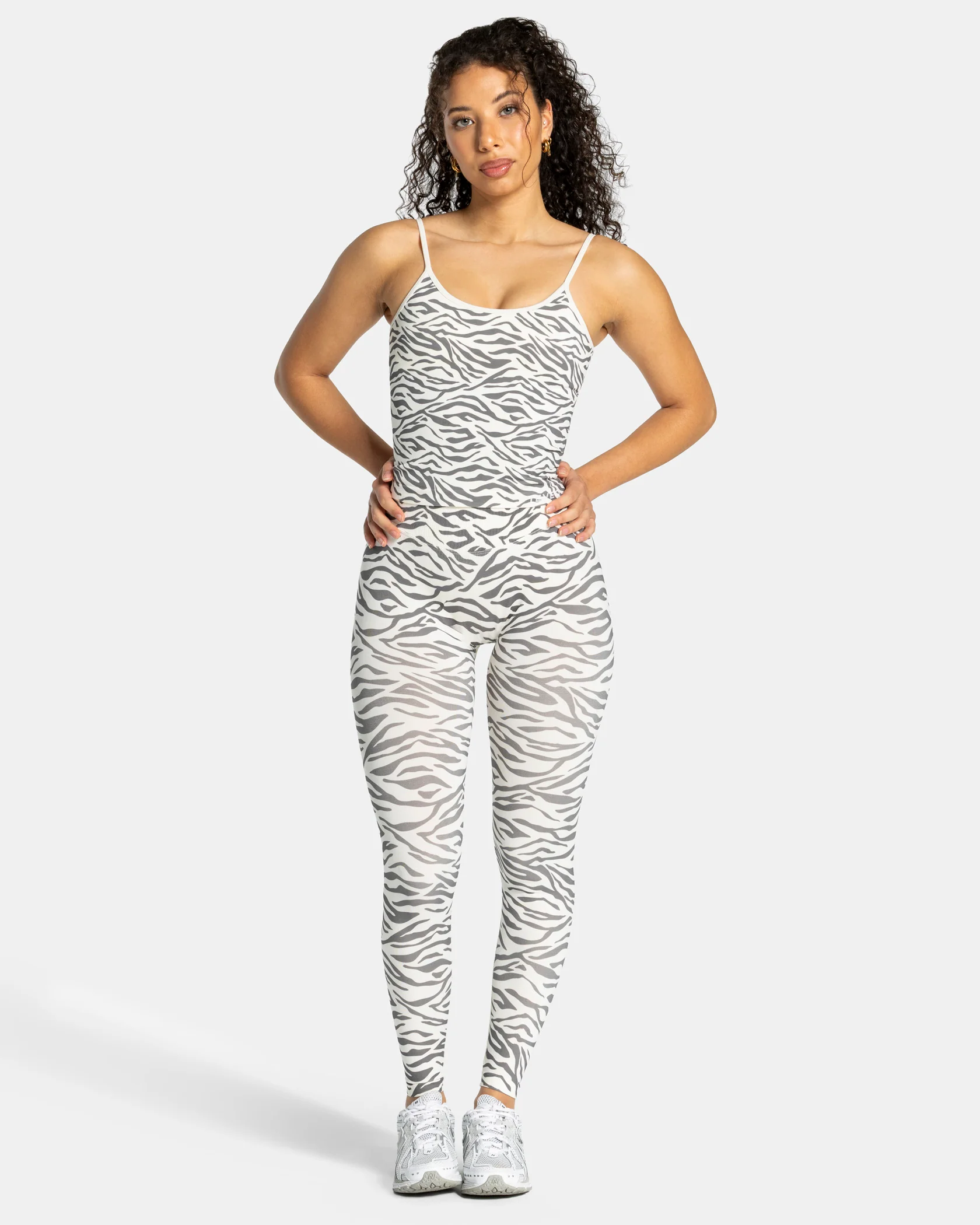 Contrastline Sculpt Scrunch Leggings "Zebra Off White" - Image 3