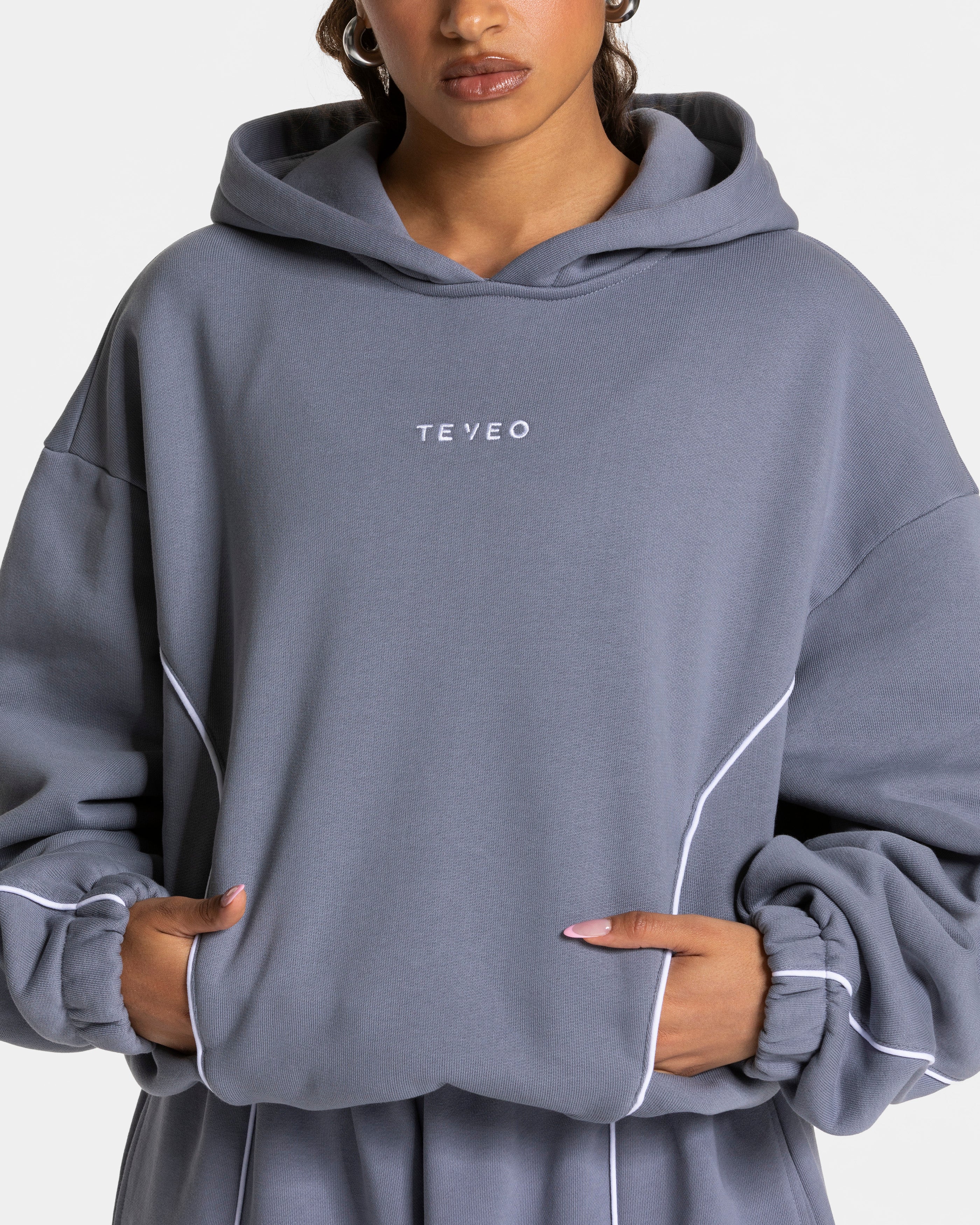 Contrastline Hooded Sweater "Eisgrau" - Image 4