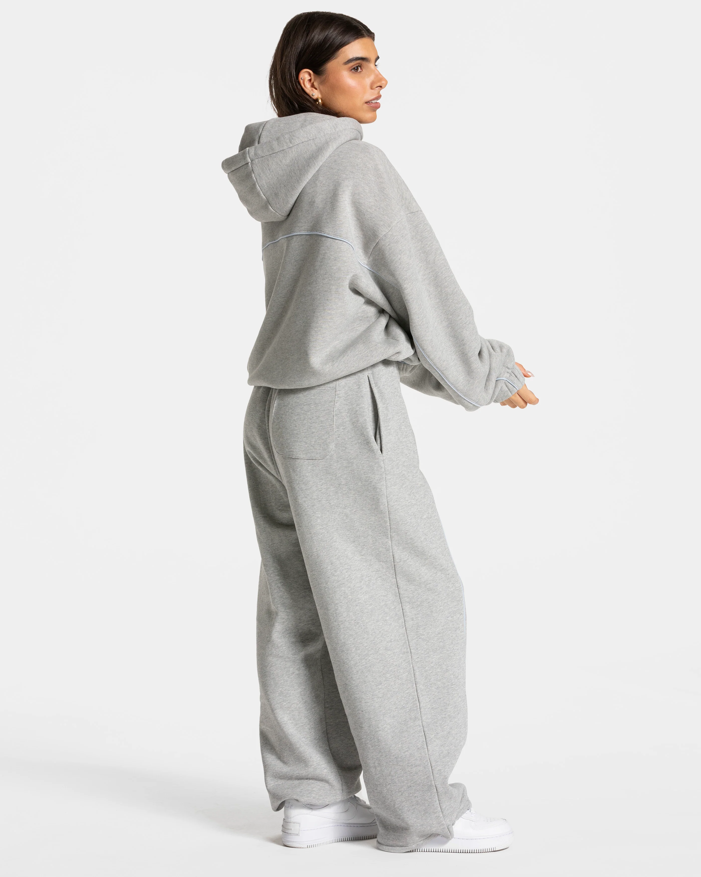 Contrastline Hooded Sweater "Hellgrau" - Image 5