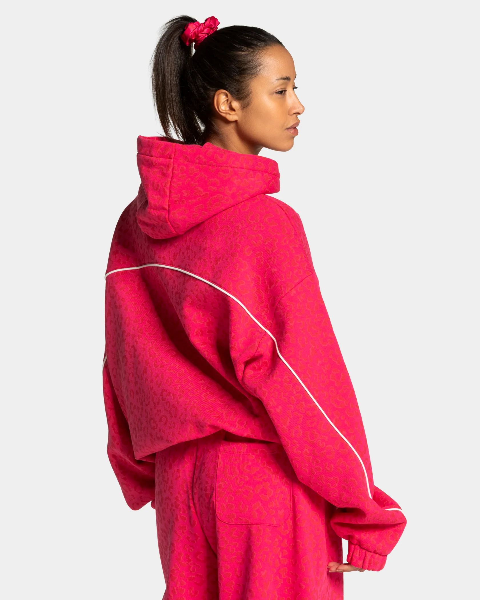 Contrastline Hooded Sweater "Leo Berry" - Image 2