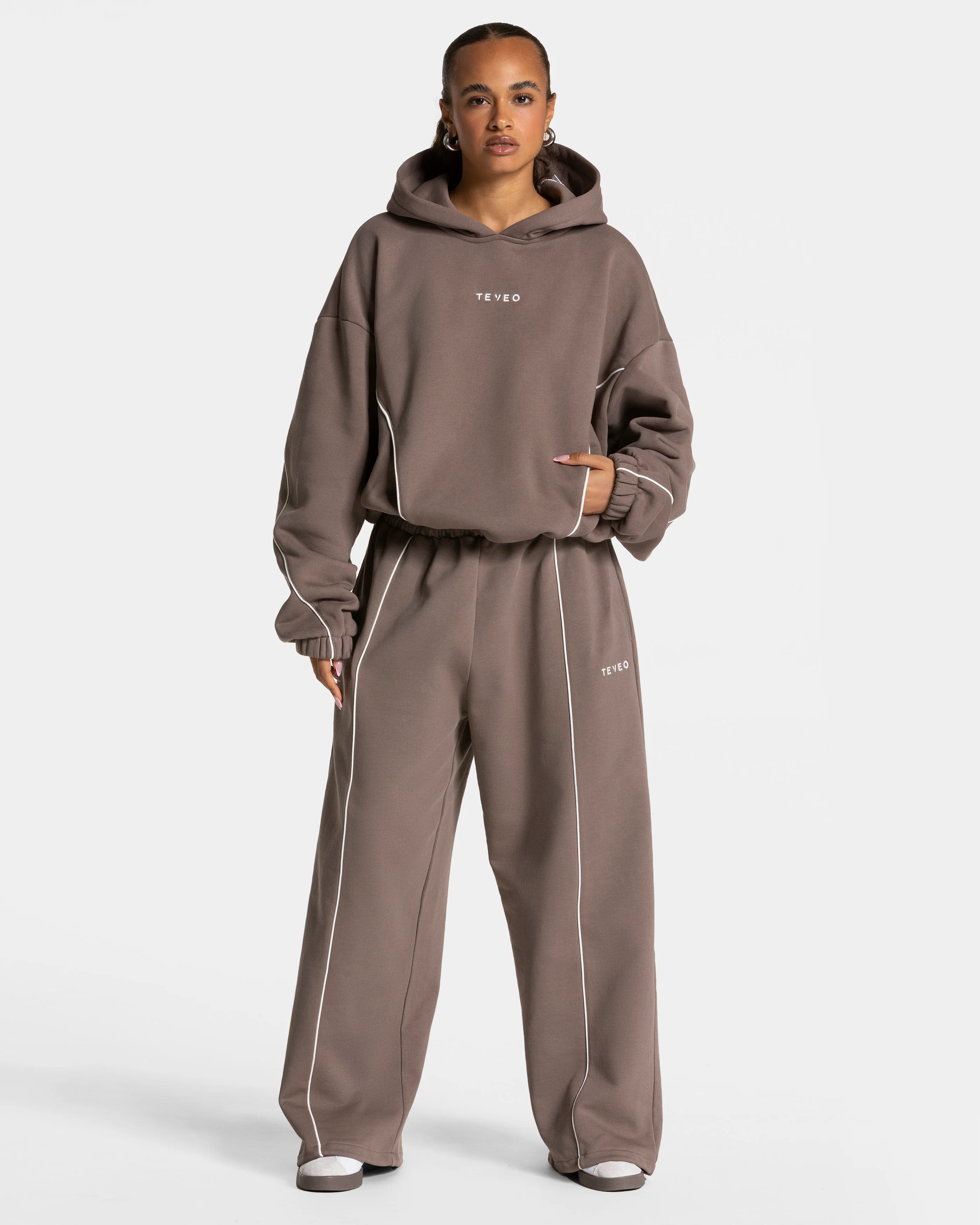 Contrastline Hooded Sweater "Mokka" - Image 3