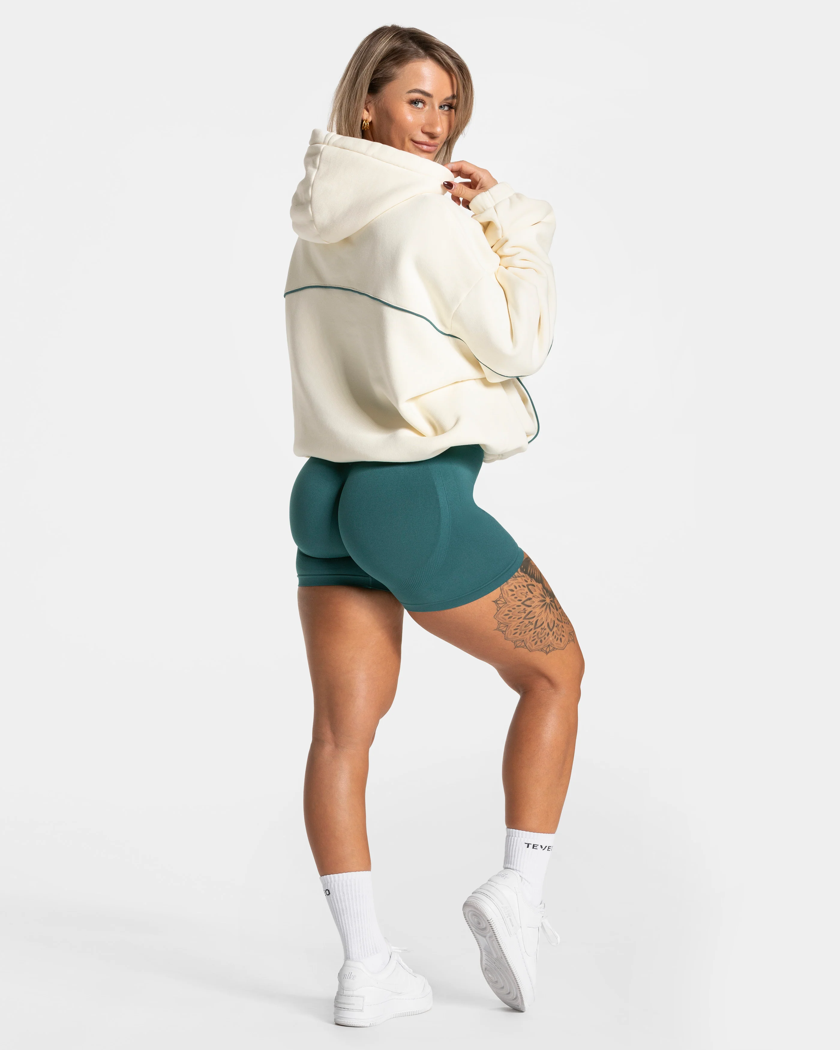 Contrastline Hooded Sweater "Off White" - Image 5