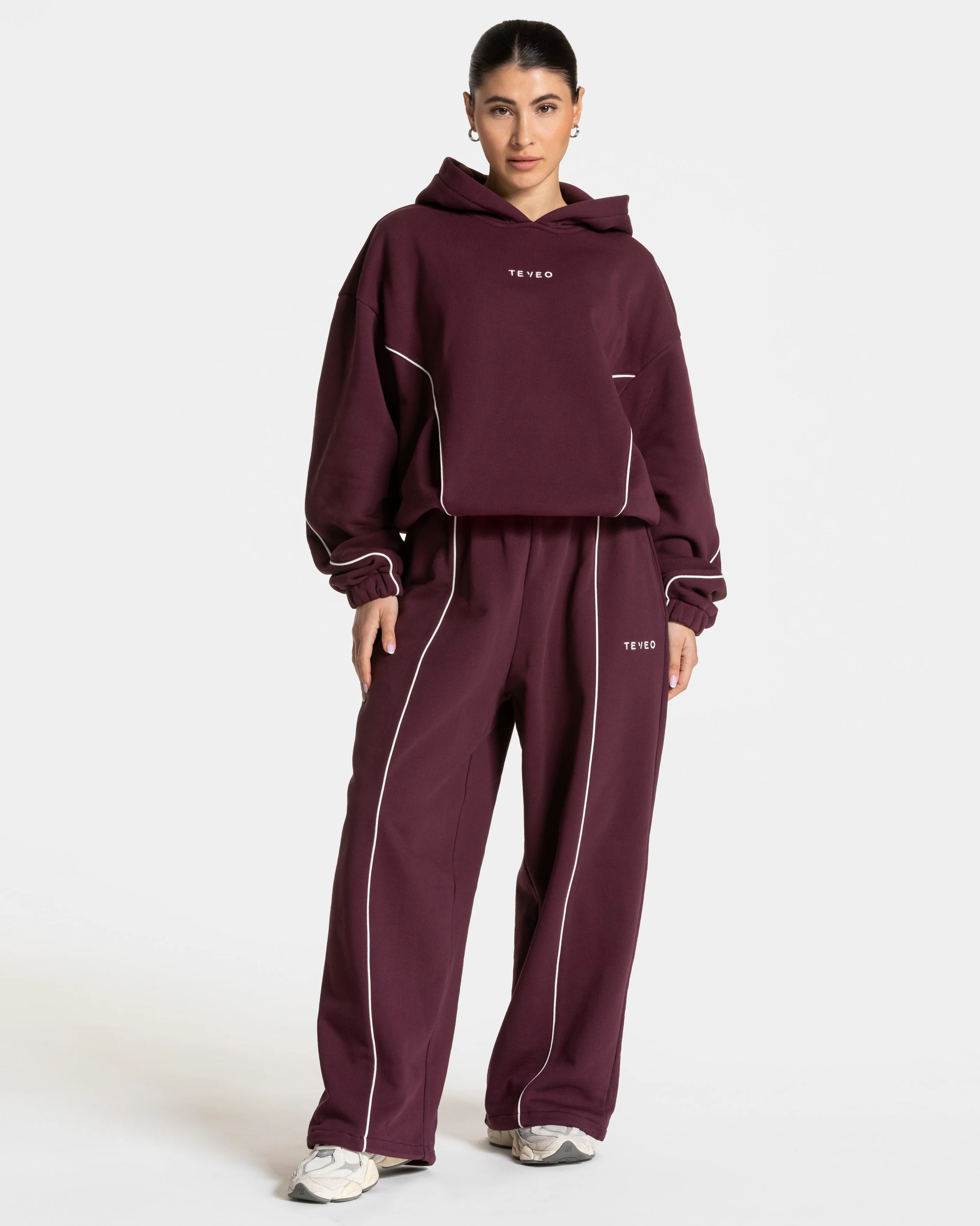 Contrastline Hooded Sweater "Pflaume" - Image 3