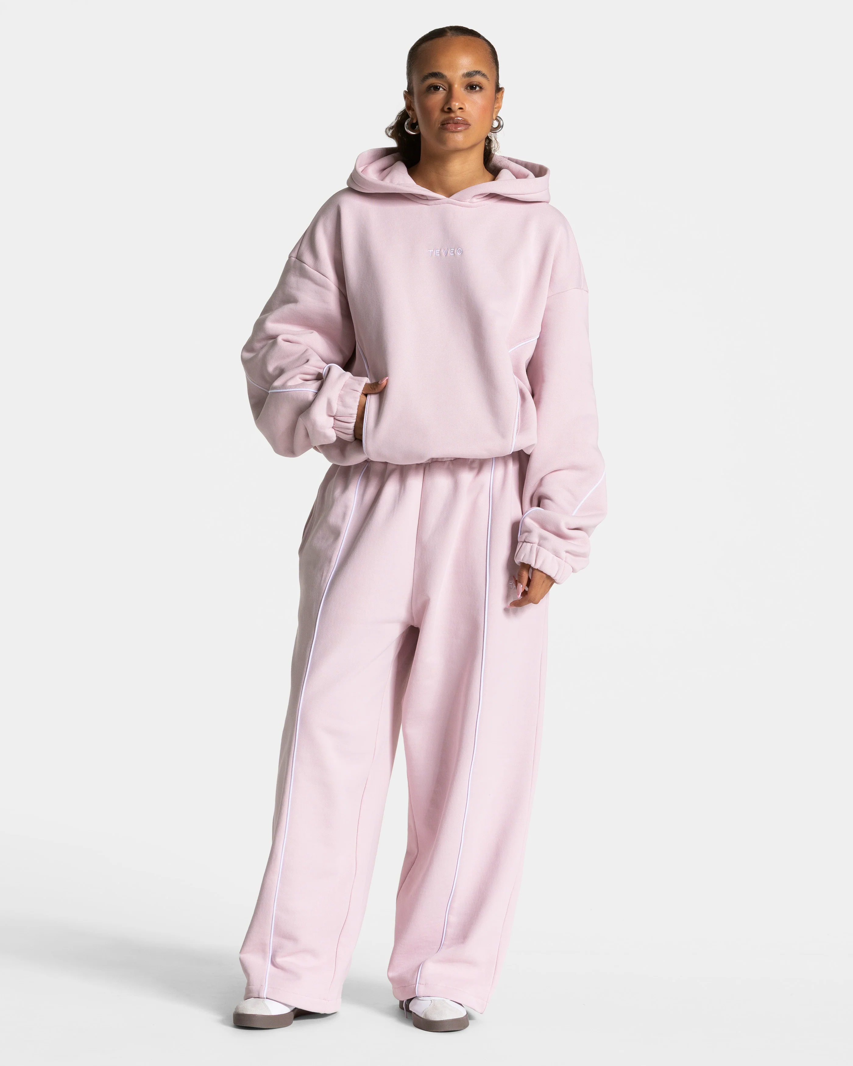 Contrastline Hooded Sweater "Rosa" - Image 3