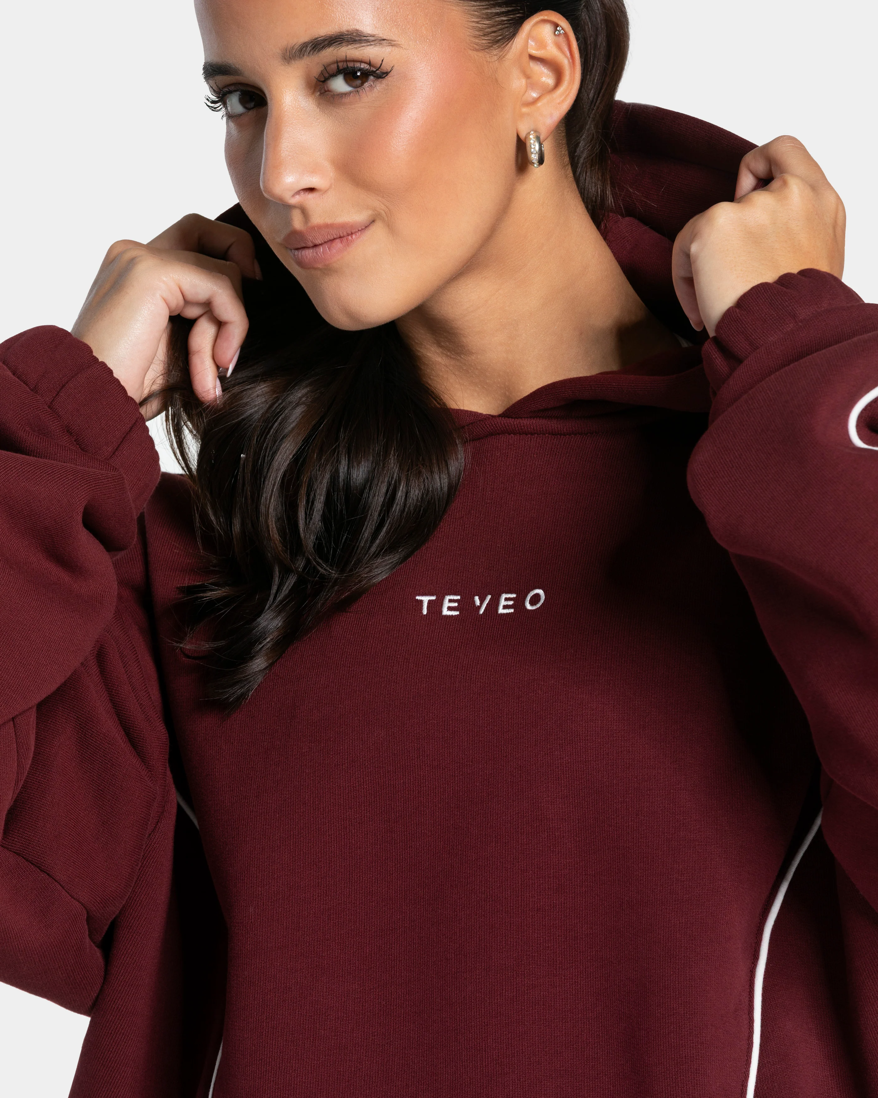 Contrastline Hooded Sweater "Weinrot" - Image 4