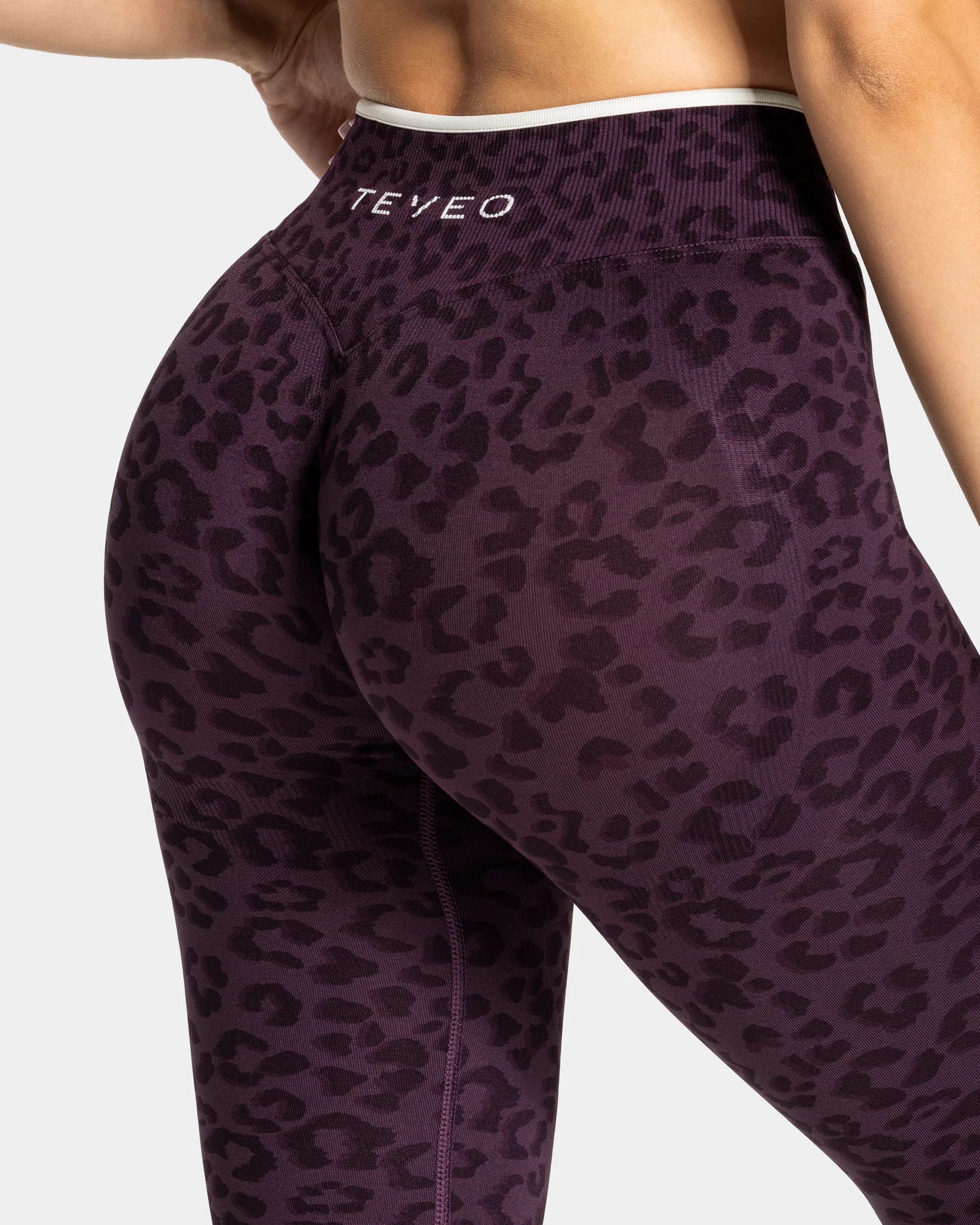 Contrastline Leggings "Leo Blackberry" - Image 4