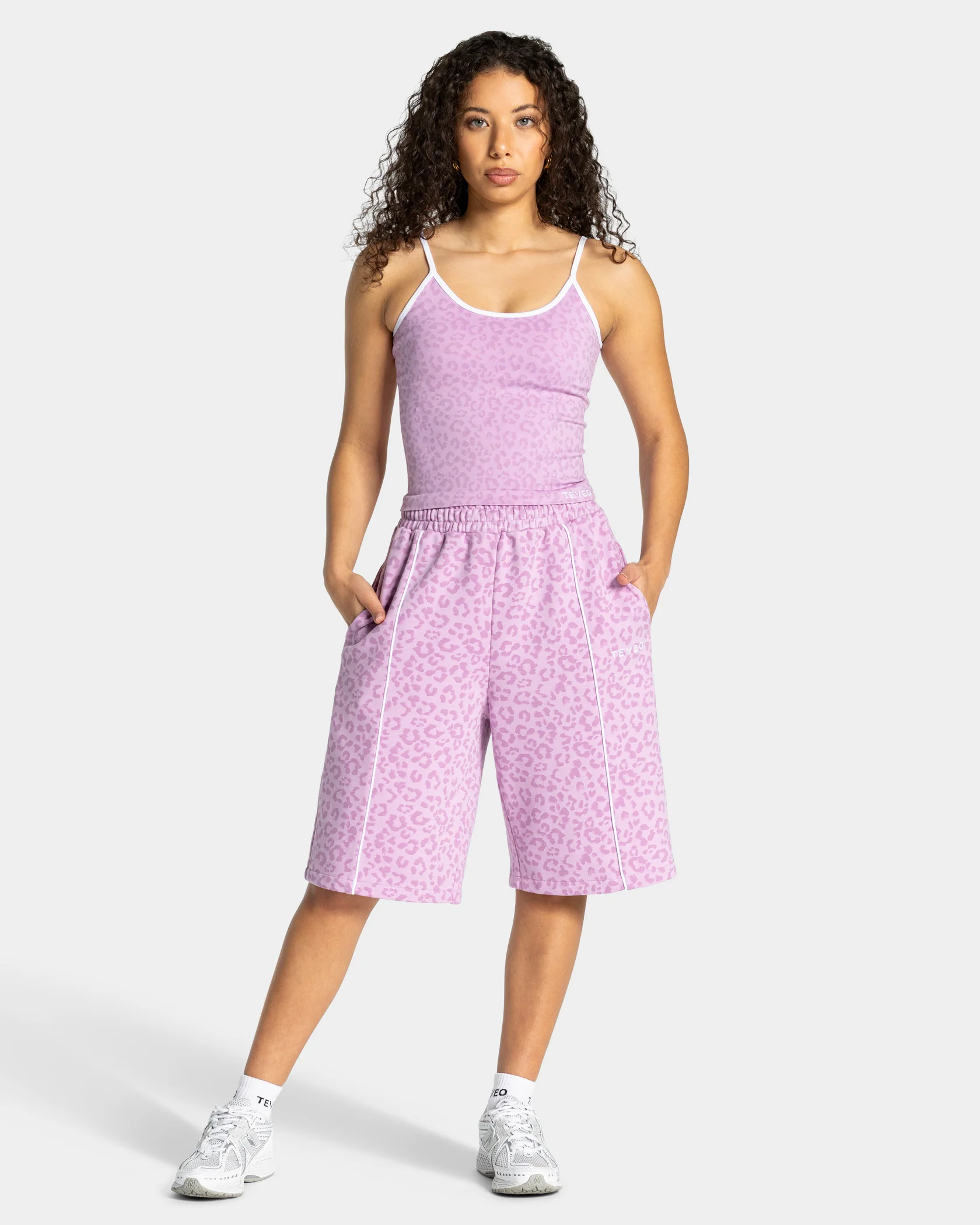 Contrastline Oversized Jorts "Leo Orchid" - Image 3