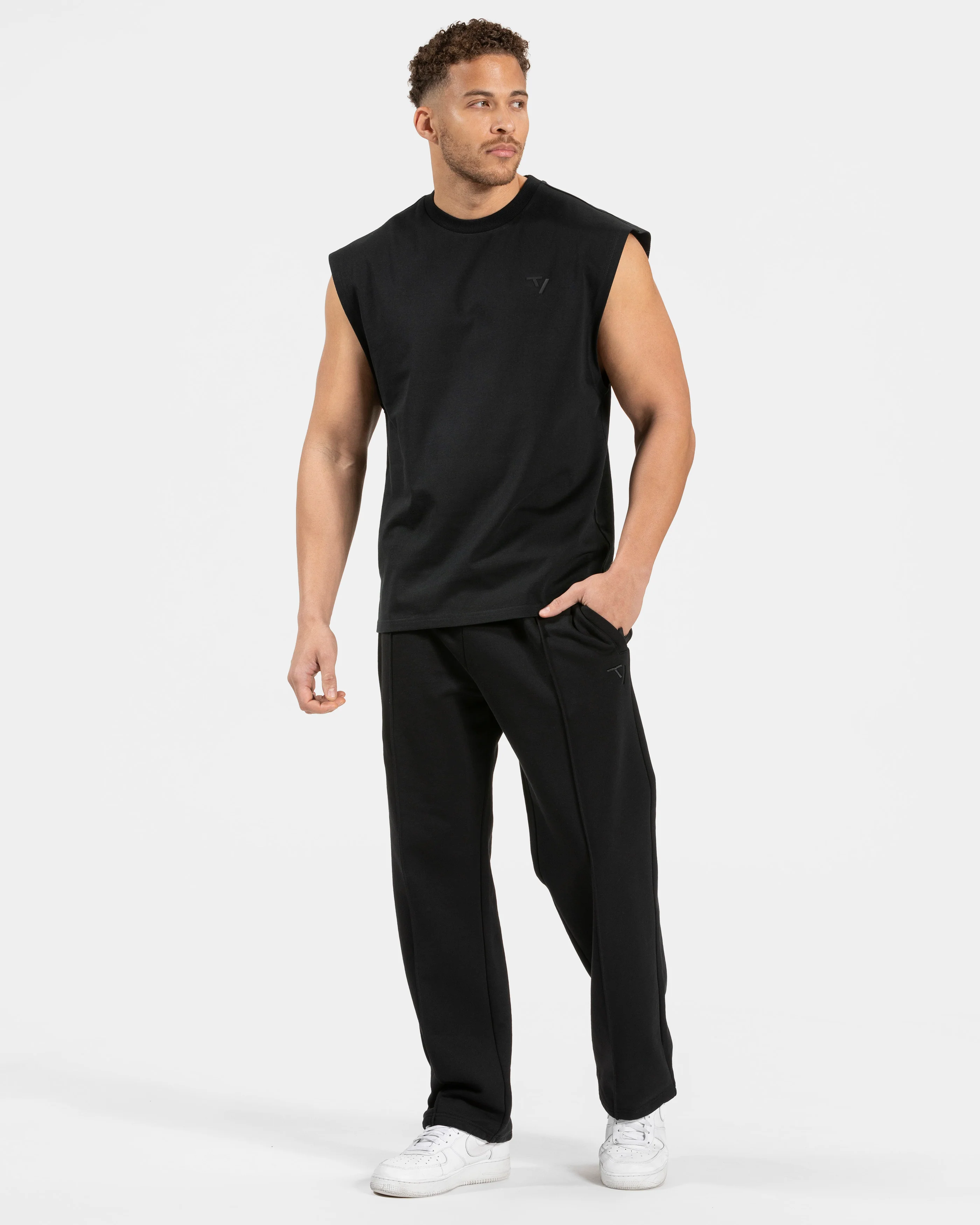 Contrastline Oversized Tank "Schwarz" - Image 3