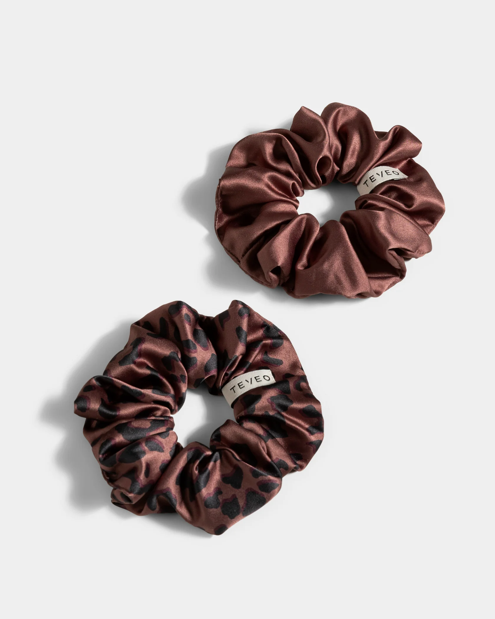 Contrastline Scrunchies (2er-Pack) ''Leo - Espresso'' - Image 2