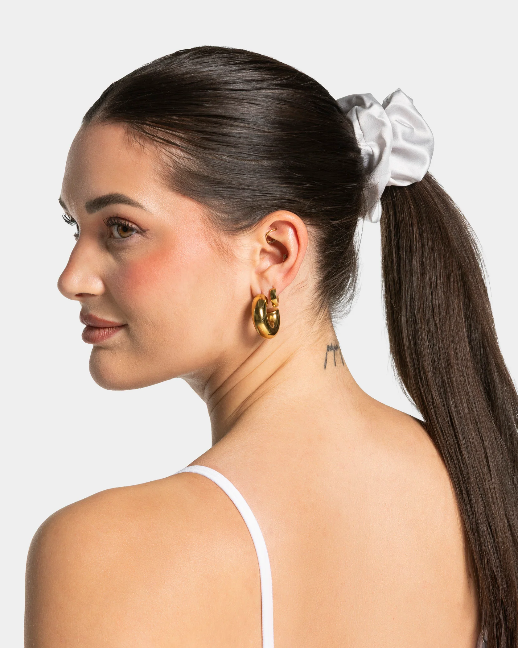 Contrastline Scrunchies (2er-Pack) ''Leo - Hellgrau'' - Image 5