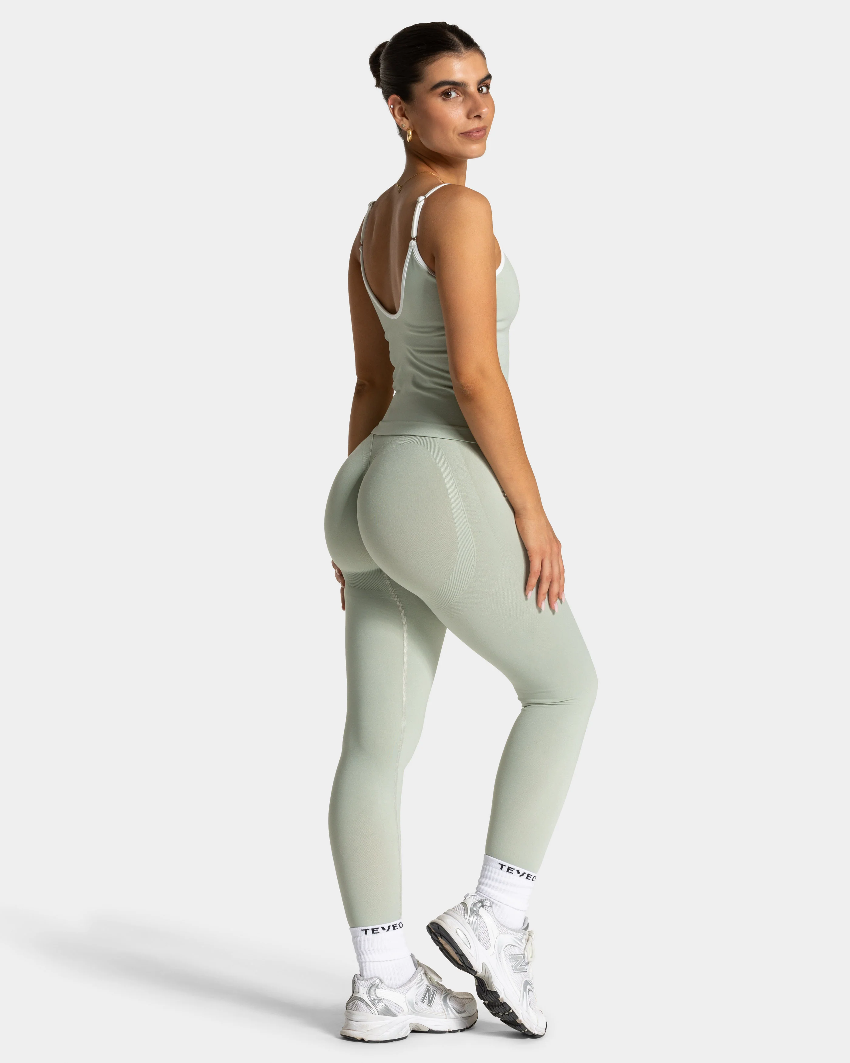 Contrastline Sculpt Scrunch Leggings "Pistachio" - Image 5
