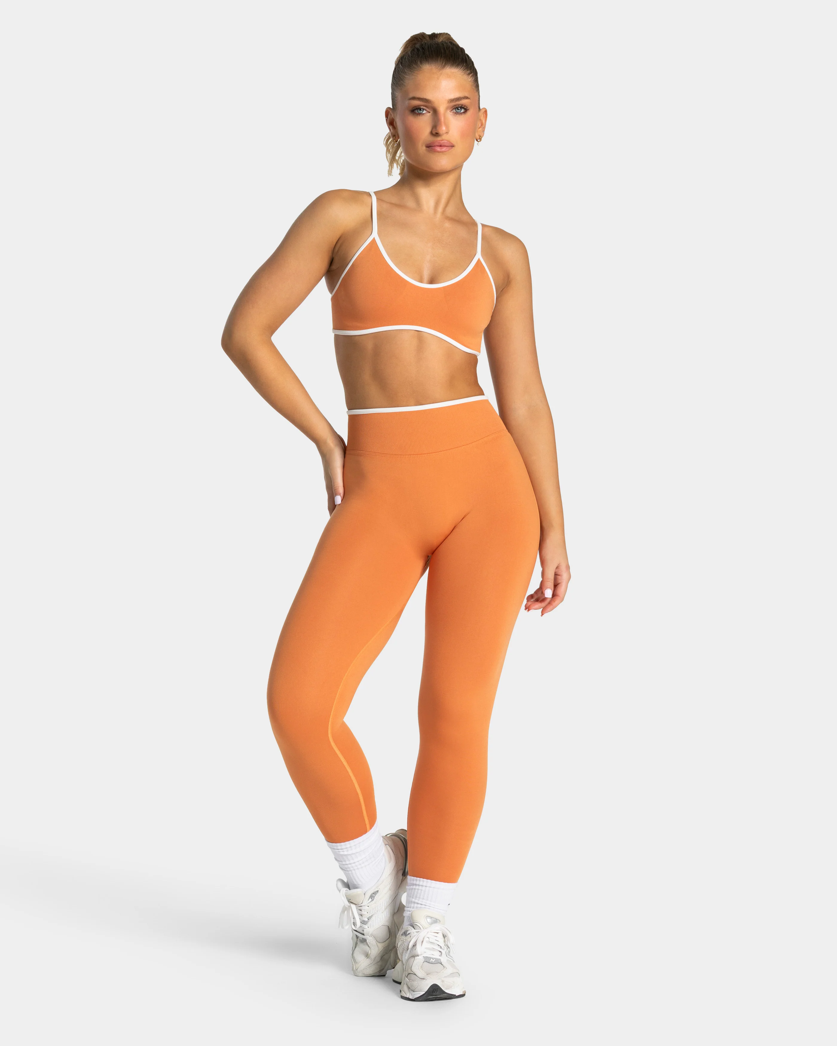 Contrastline Sculpt Scrunch Leggings "Pumpkin Spice" - Image 3