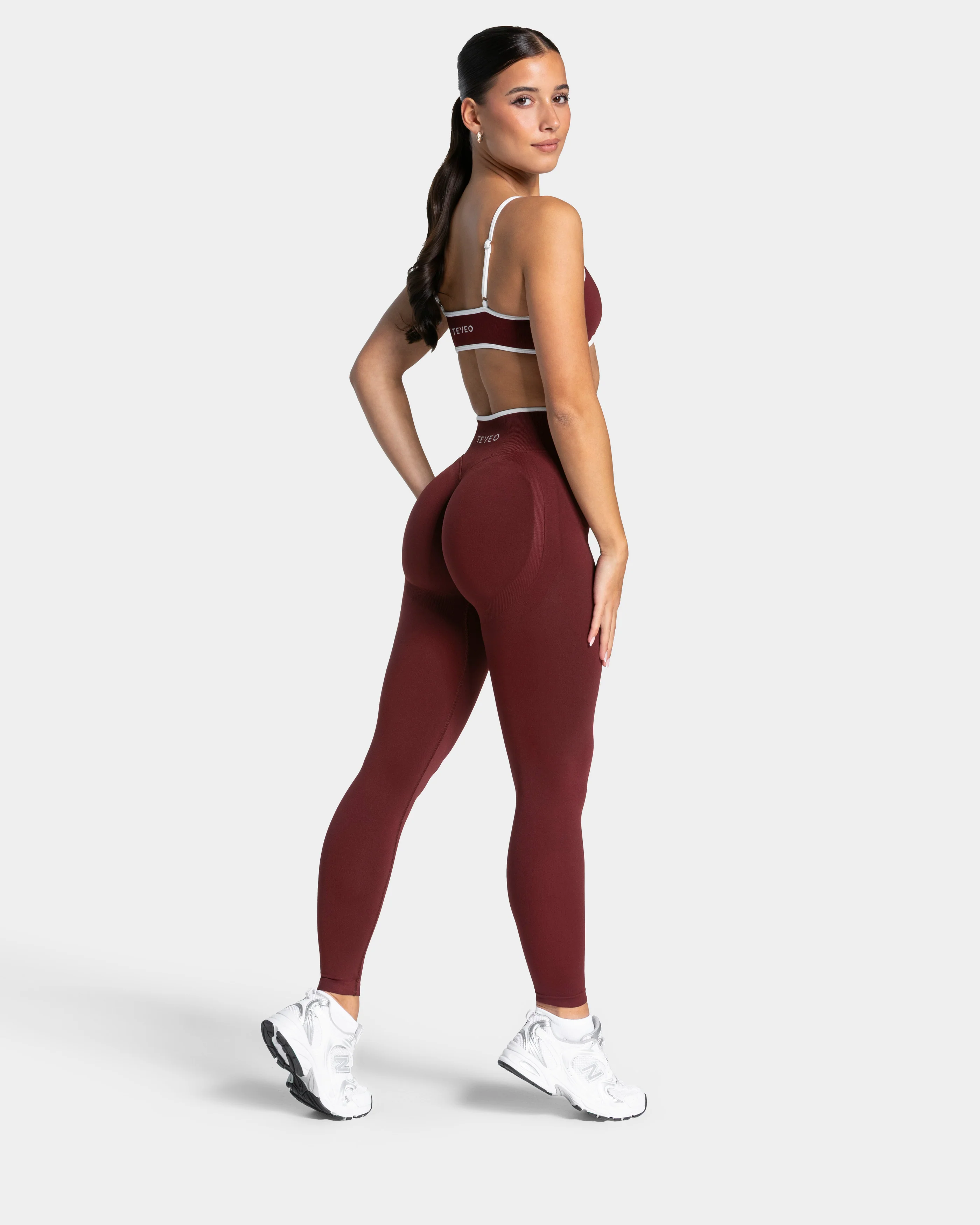 Contrastline Sculpt Scrunch Leggings "Weinrot" - Image 5