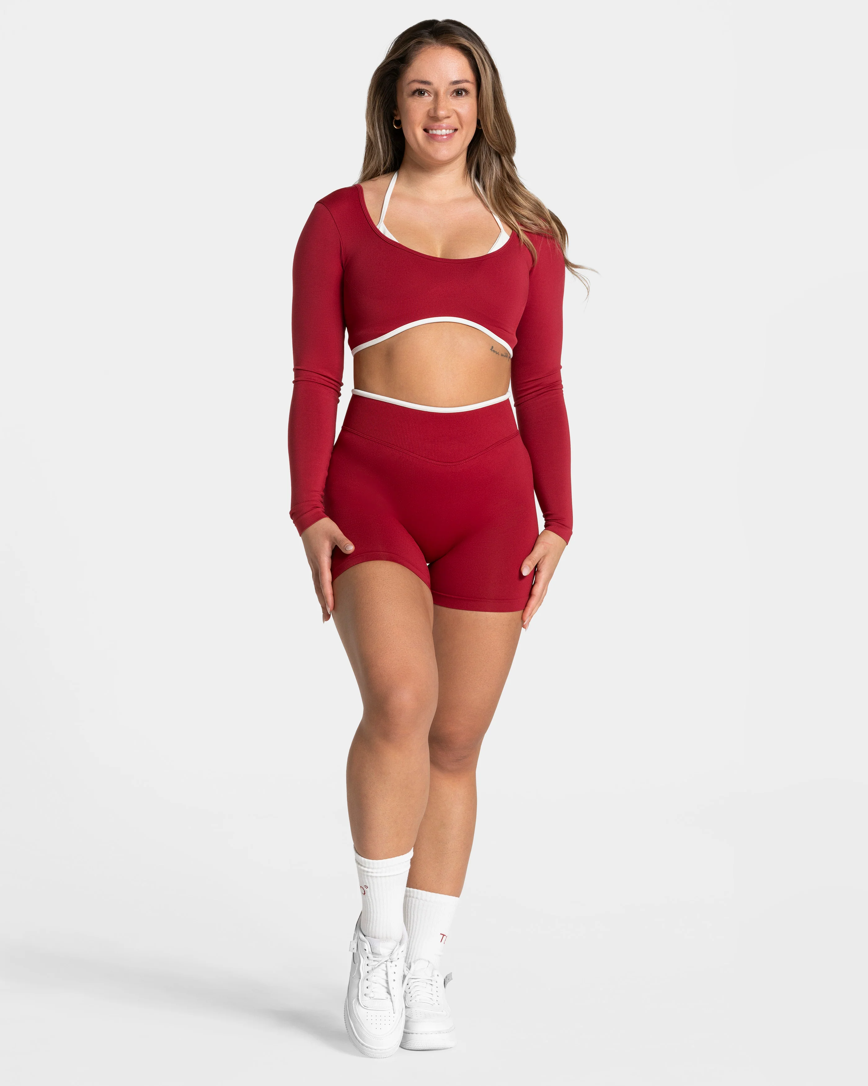 Contrastline Sculpt Scrunch Shorts "Cherry" - Image 3