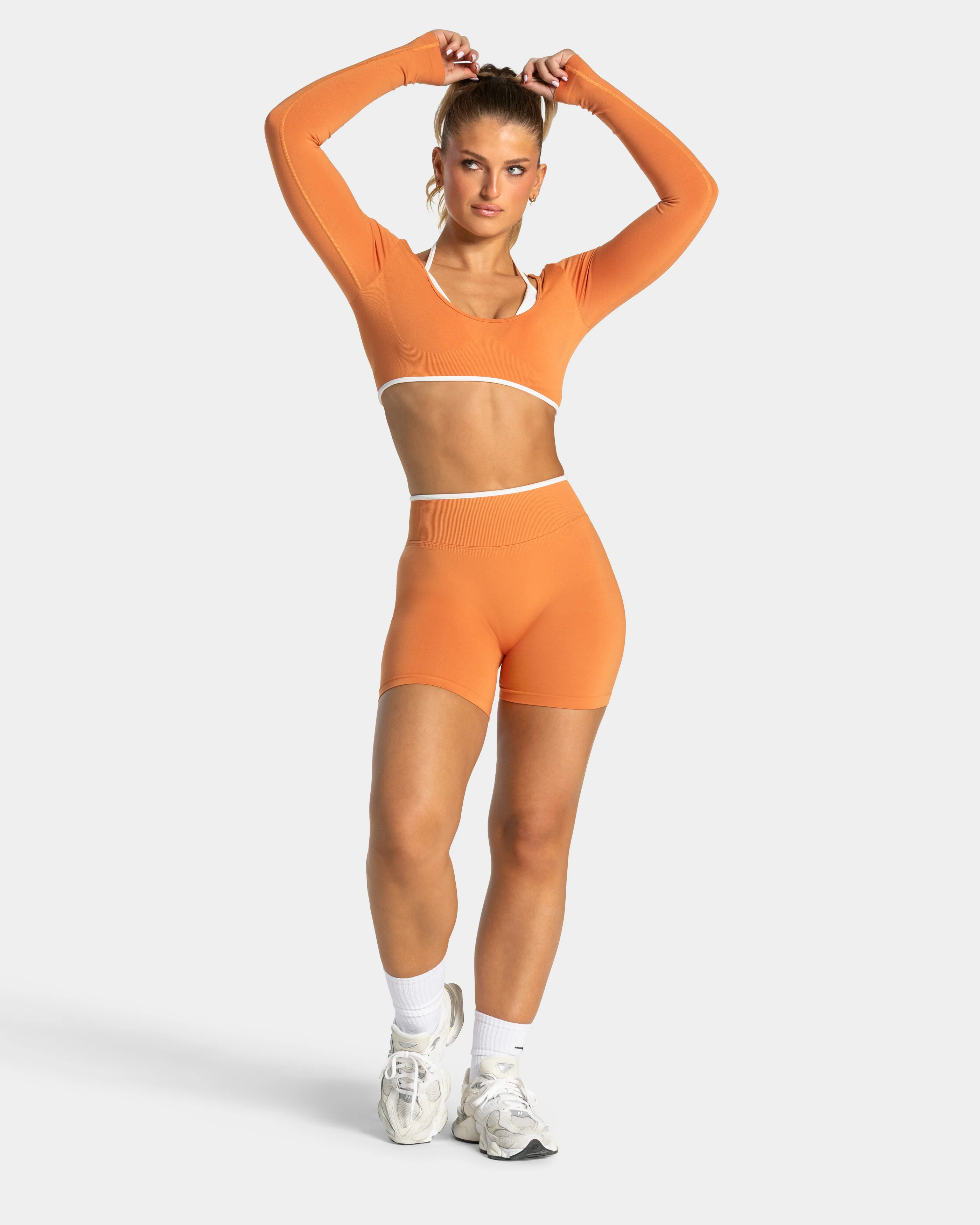 Contrastline Sculpt Scrunch Shorts "Pumpkin Spice" - Image 3