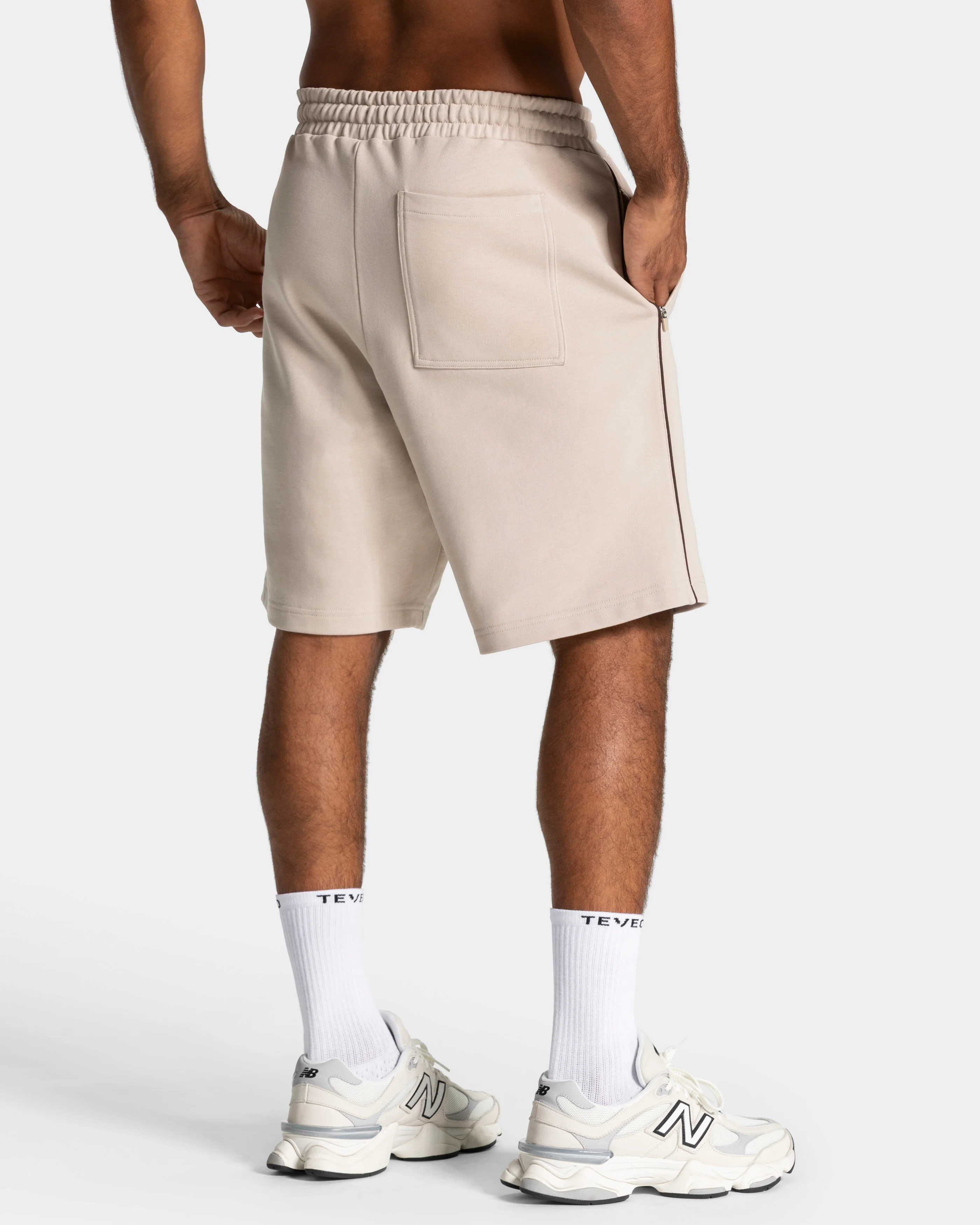 Contrastline Shorts "Cream" - Image 2