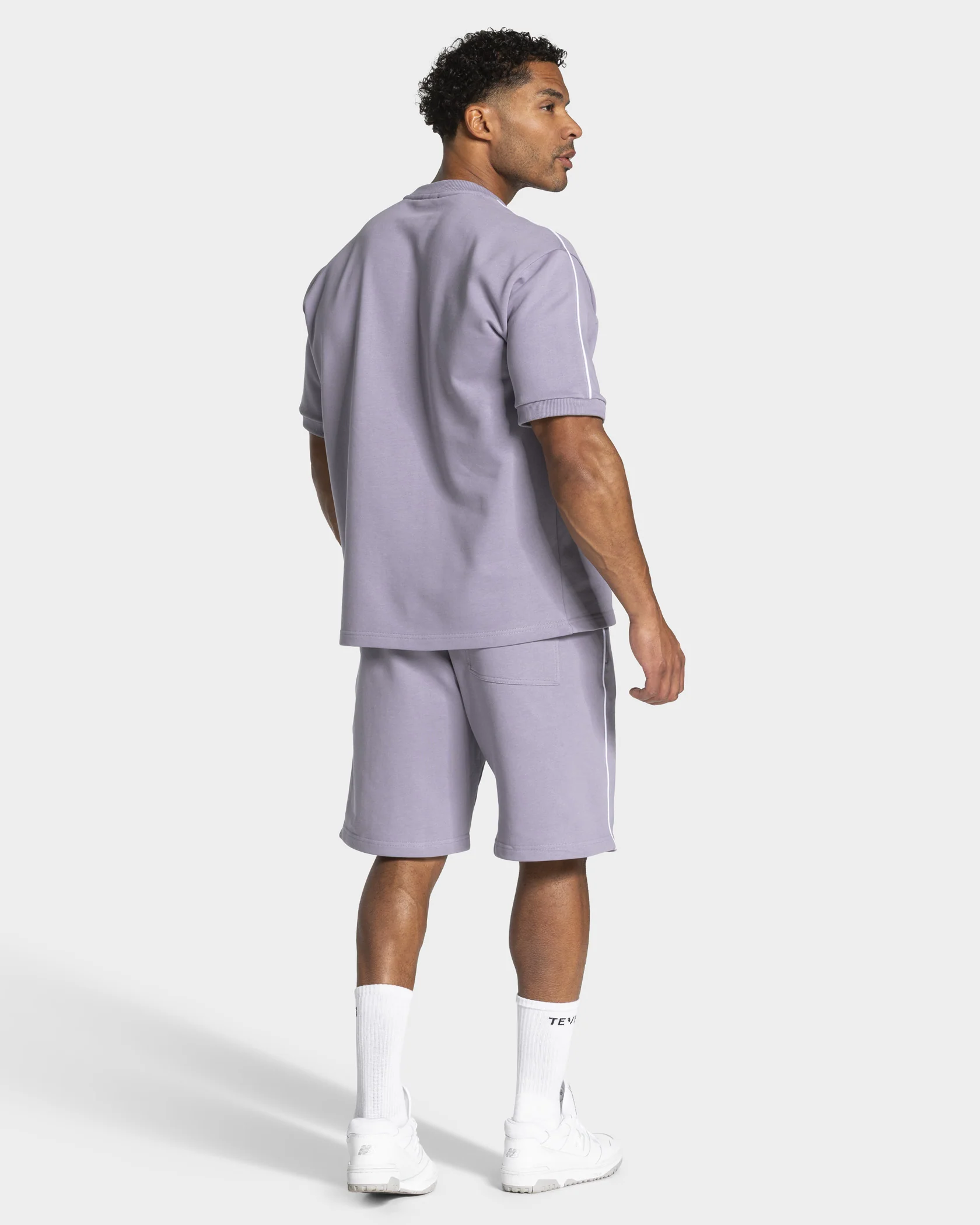 Contrastline Shorts "Lavendel" - Image 5