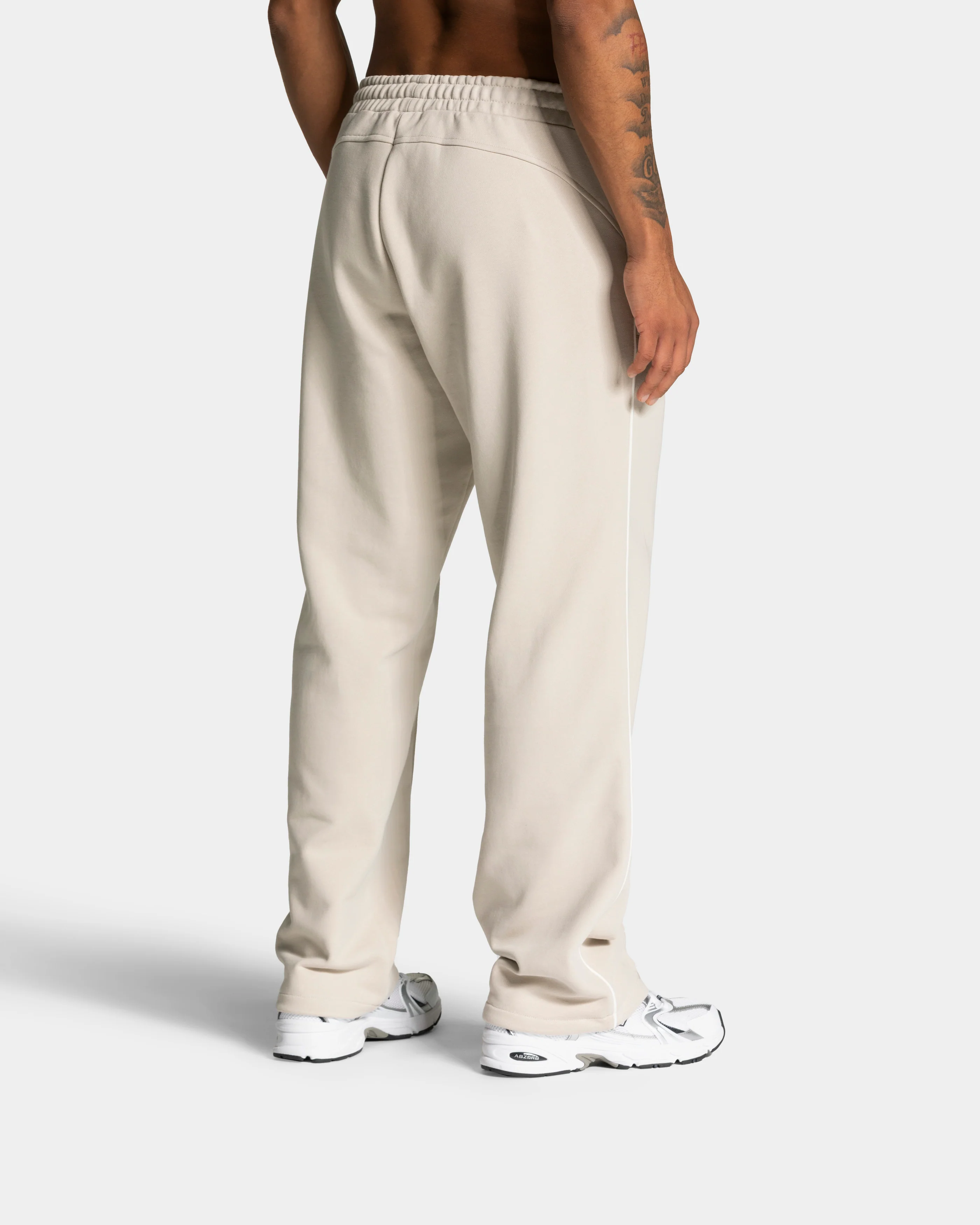 Contrastline Straight Leg Jogger "Cream" - Image 2