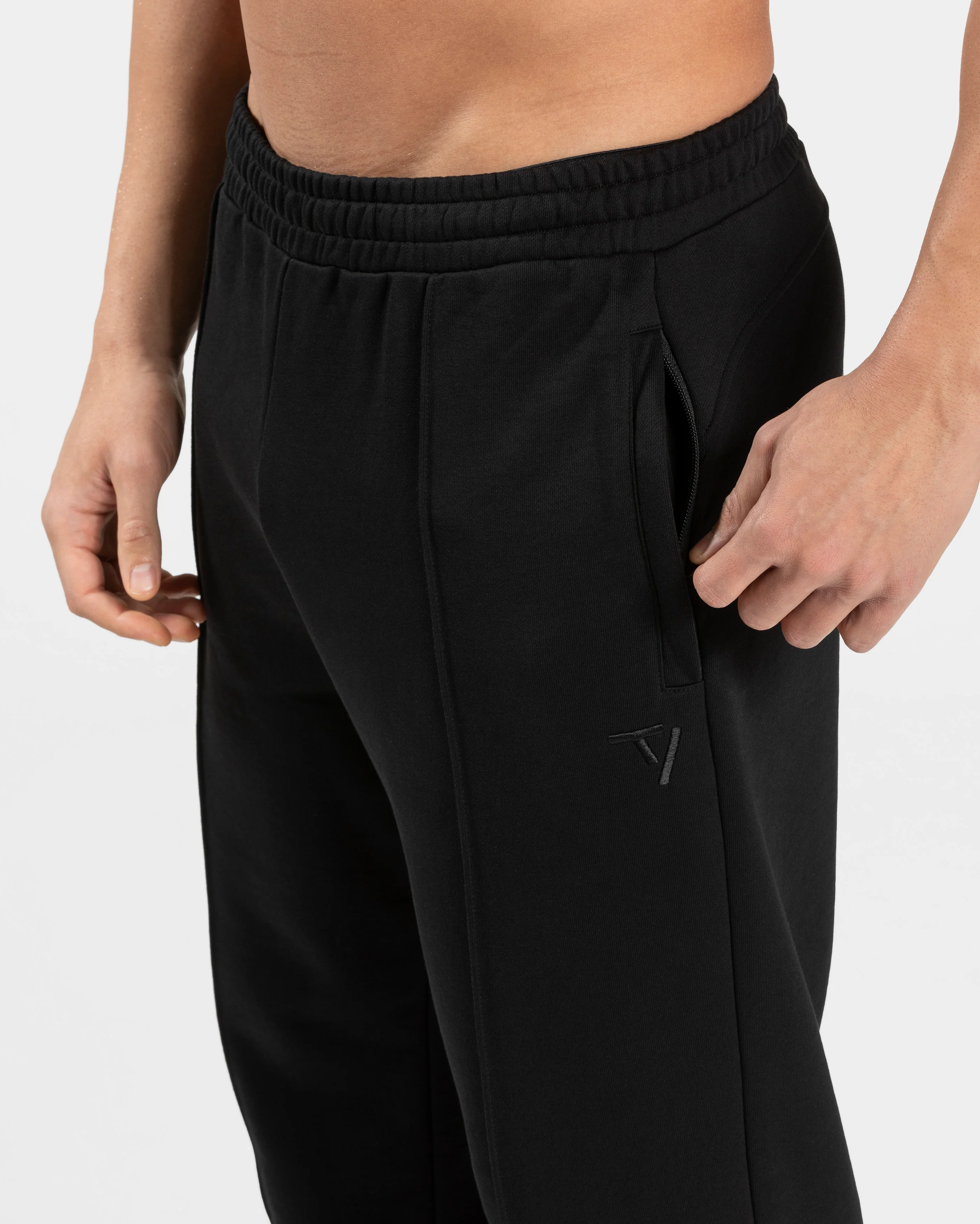 Contrastline Straight Leg Jogger "Schwarz" - Image 4