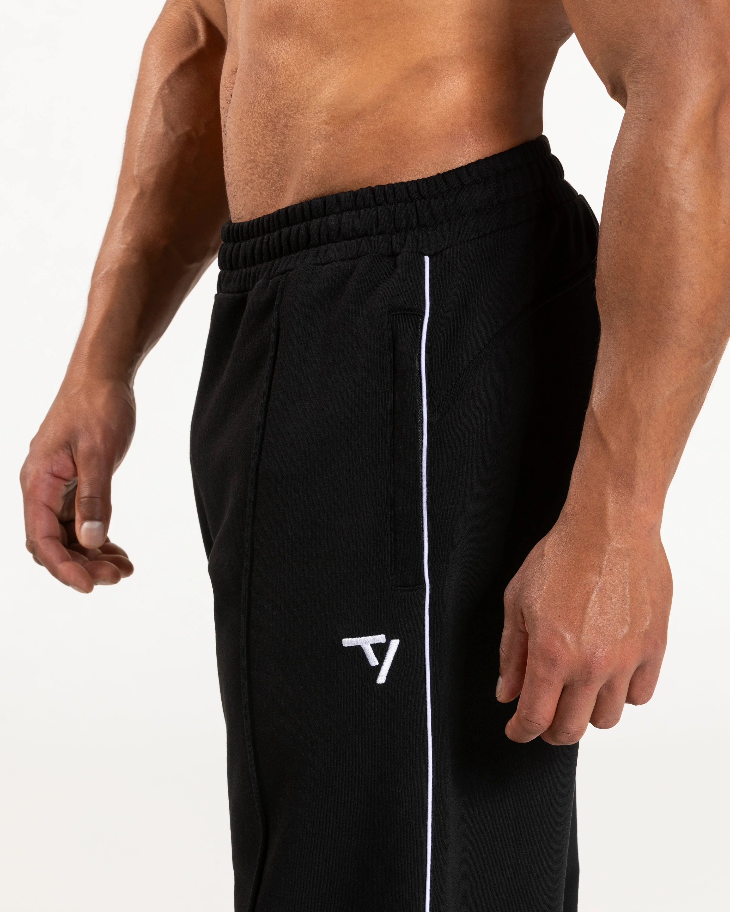 Contrastline Straight Leg Jogger "Schwarz - Weiß" - Image 4