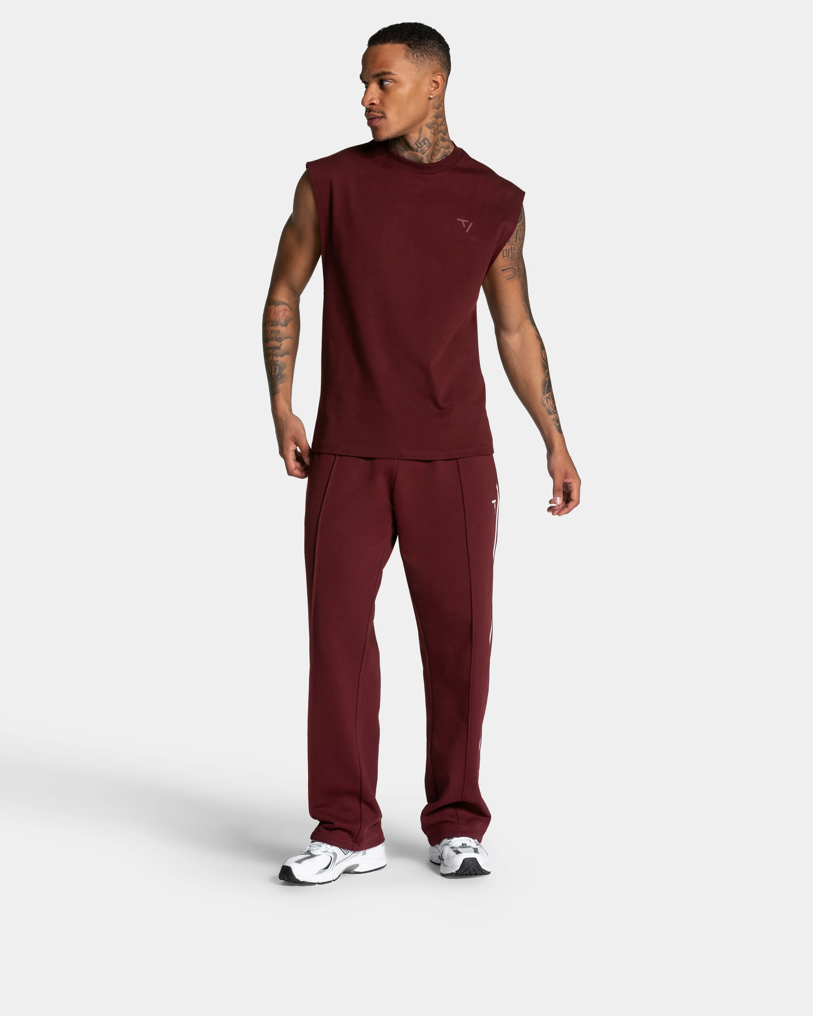 Contrastline Straight Leg Jogger "Weinrot" - Image 3