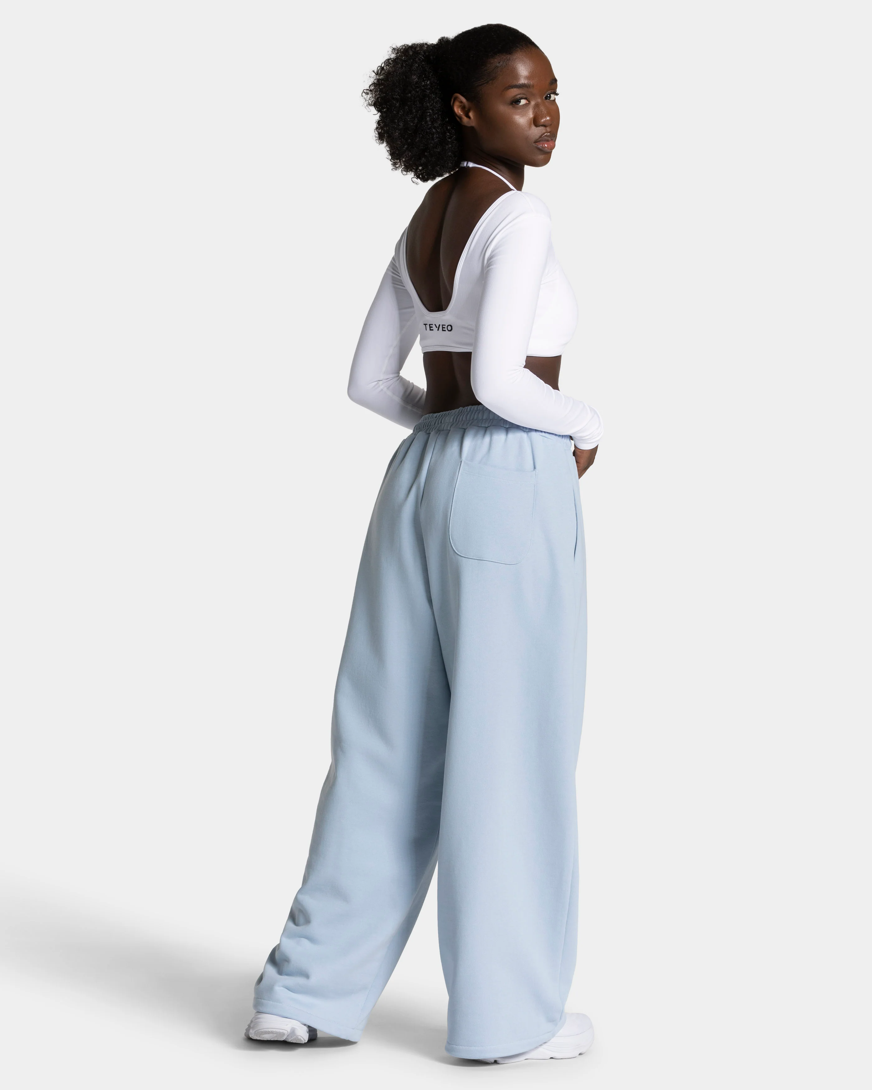 Contrastline Wide Leg Jogger "Babyblau" - Image 5