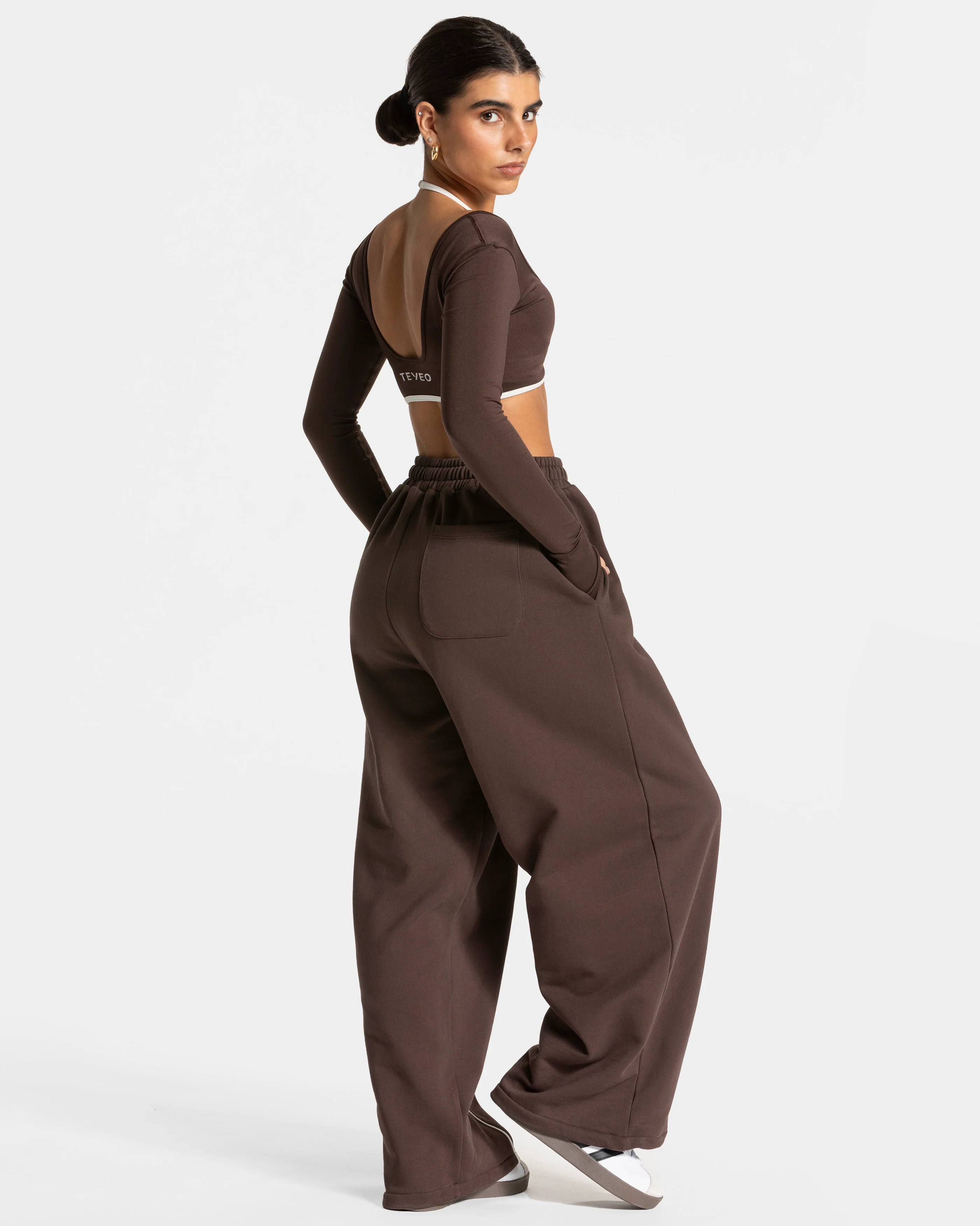 Contrastline Wide Leg Jogger "Espresso" - Image 5